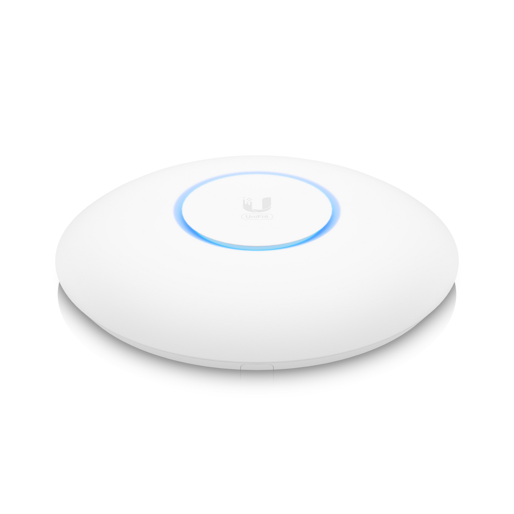 Biały punkt dostępu UniFi na białym tle z niebieskim światłem.