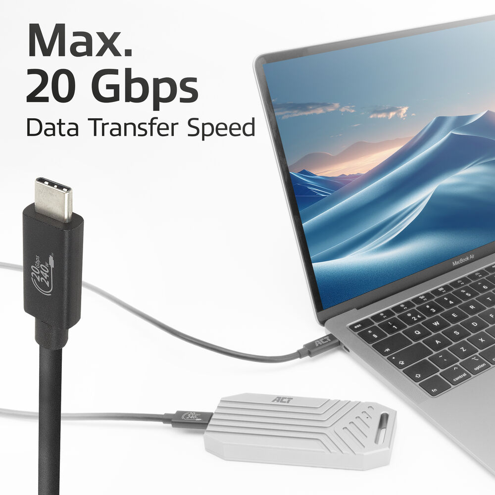 Laptop aangesloten op een USB-C-kabel en een apparaat. Witte achtergrond.