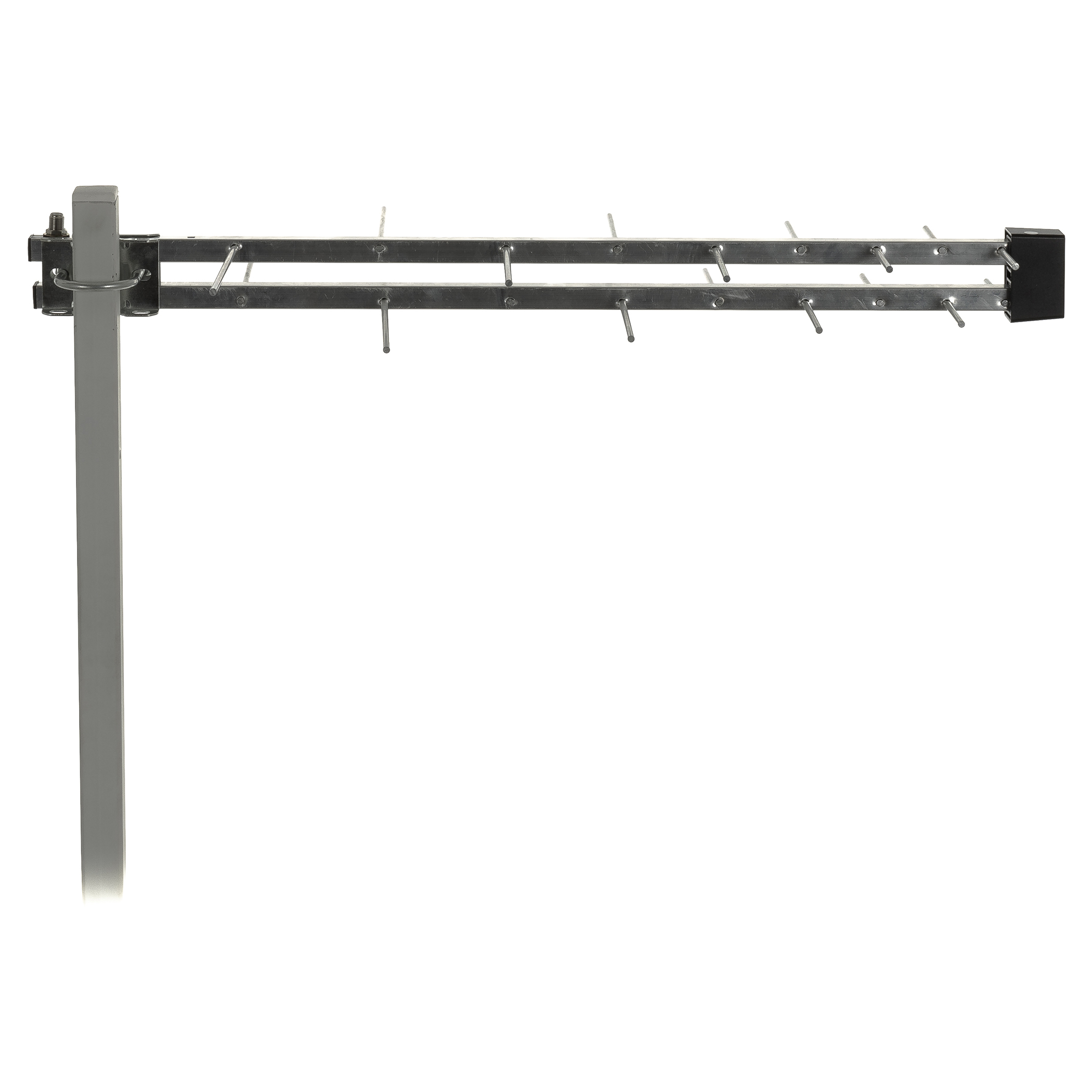 Srebrna antena z poziomymi prętami. Czarna skrzynka i metalowy słup po lewej stronie.