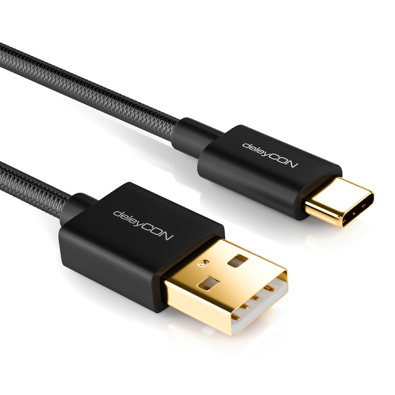Schwarzes USB-Kabel, USB-C- und USB-A-Stecker, 'deleyCON' aufgedruckt, weißer Hintergrund.