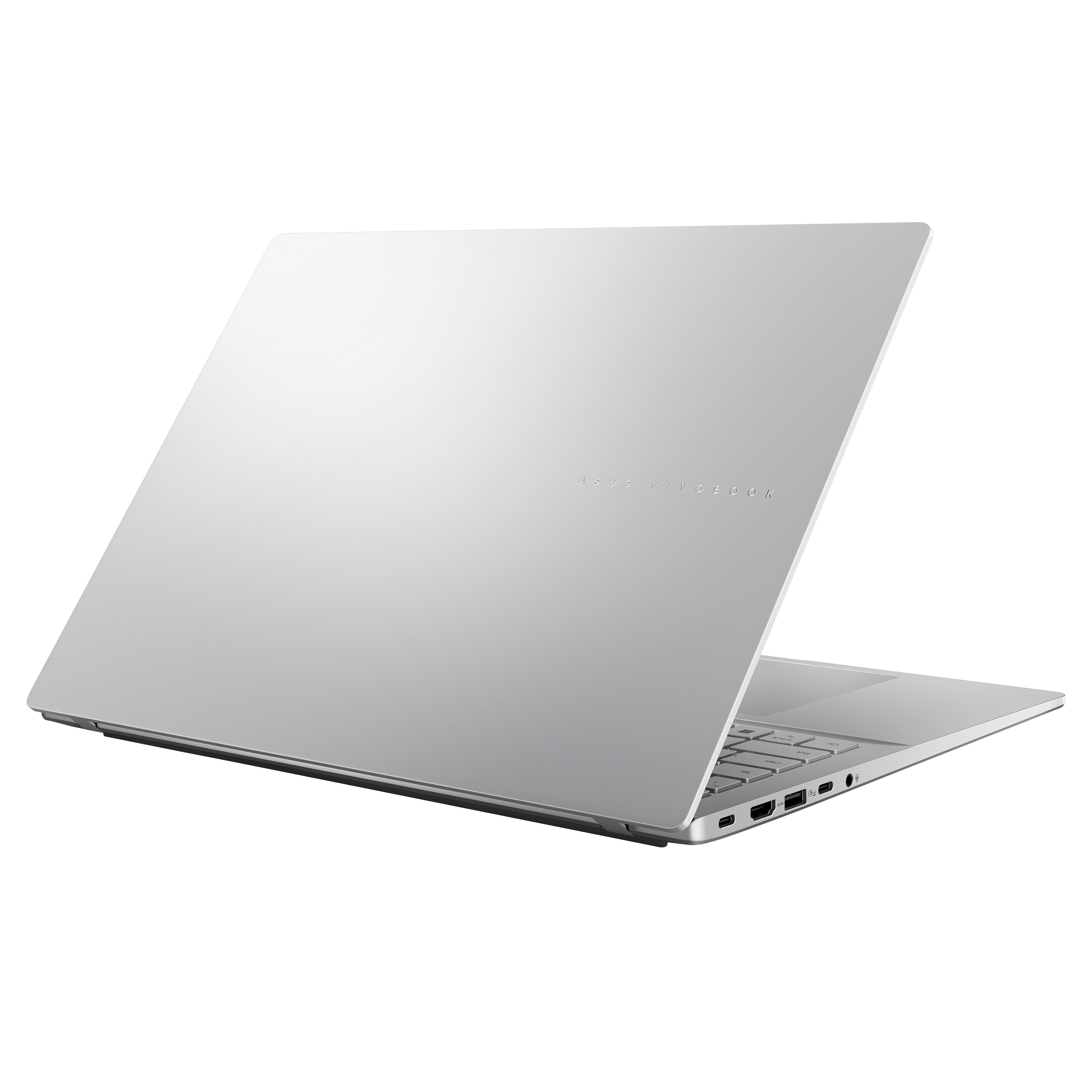 Vista posteriore di un laptop argentato. ASUS Vivobook. Sfondo bianco. Il nome del marchio è visibile.