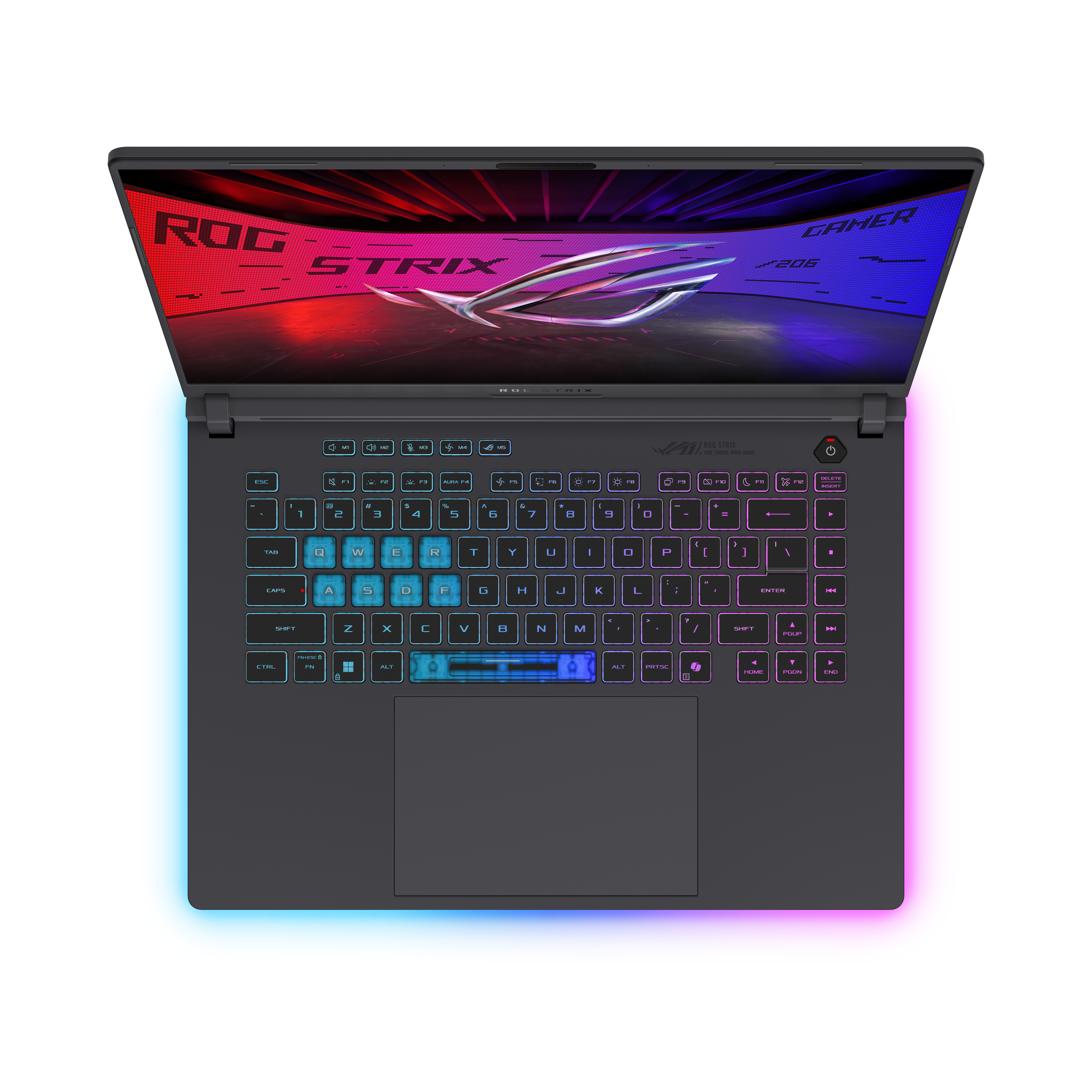 Zwarte ROG Strix laptop, bovenaanzicht. Toetsenbord heeft kleurrijke toetsen. Witte achtergrond.