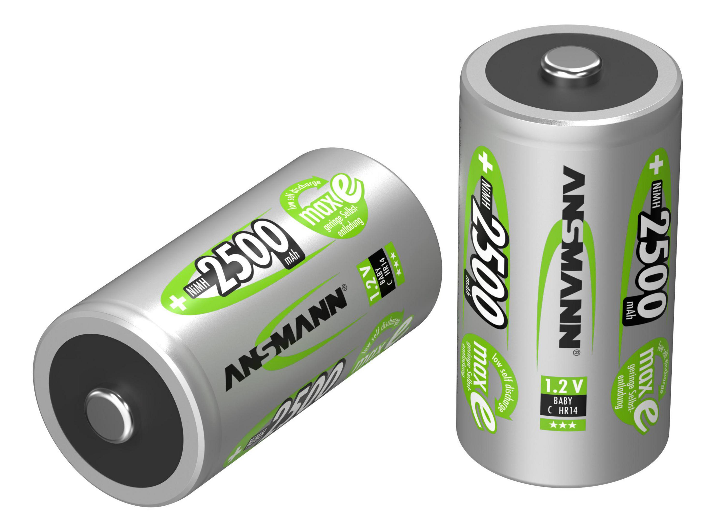 Due batterie cilindriche argentate ANSMANN con etichette. Isolato su sfondo bianco.