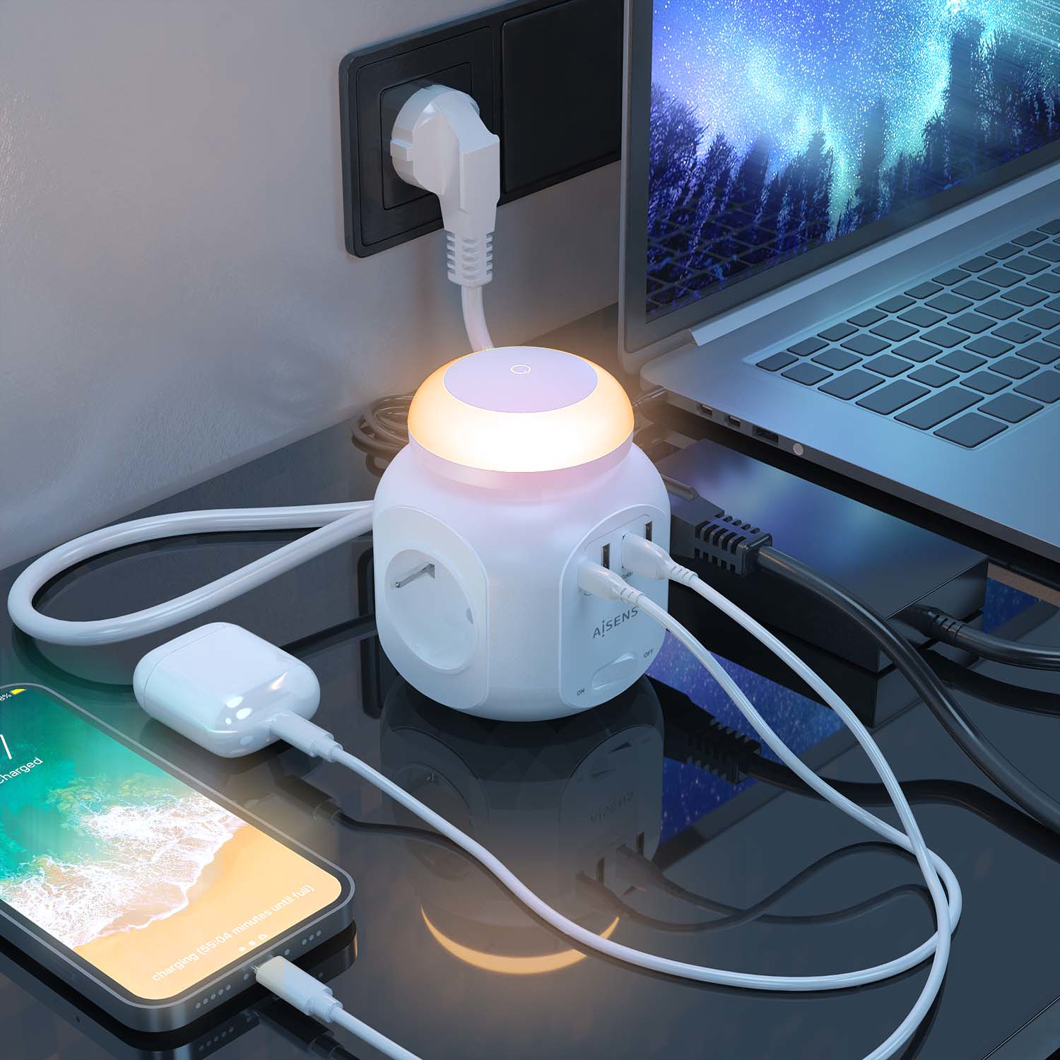 Scena nocna z zasilaczem i ładującymi się urządzeniami.