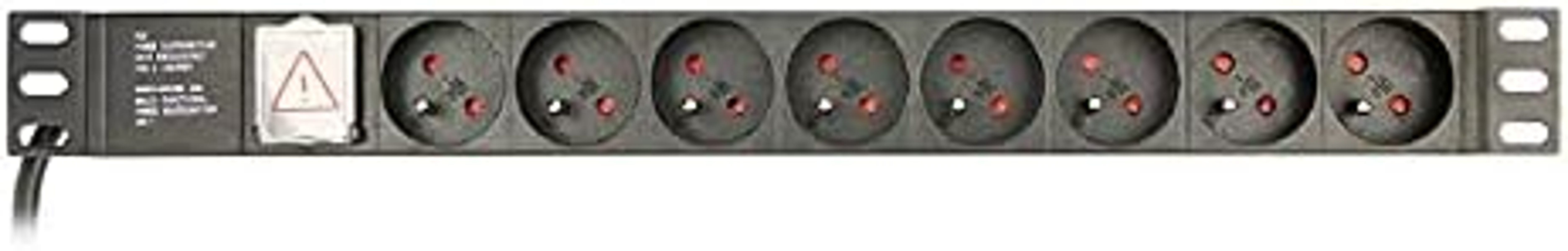 Czarna listwa zasilająca z siedmioma gniazdami i etykietą ostrzegawczą.