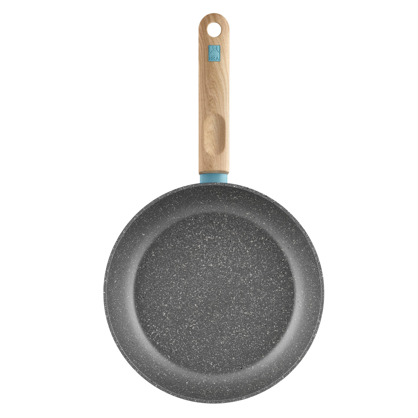 Widok z góry na szarą patelnię z drewnianym uchwytem.