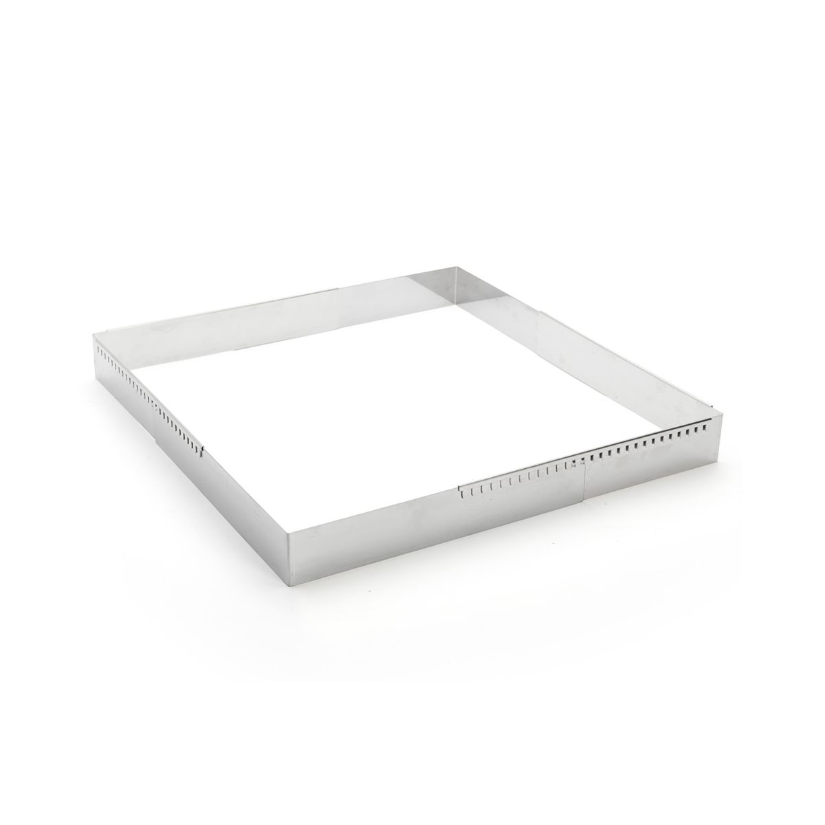 Kwadratowa, regulowana forma do pieczenia ze stali nierdzewnej, na białym tle.