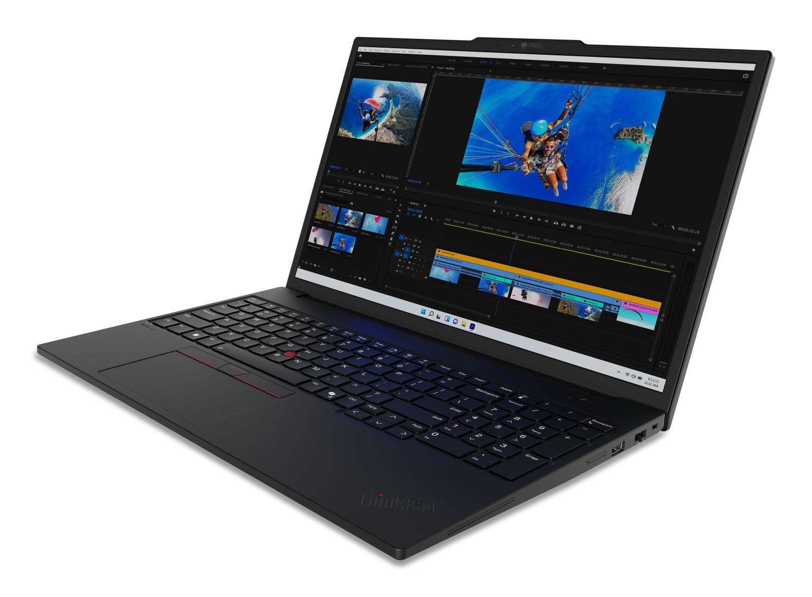 Schwarzer Laptop mit offenem Bildschirm, der eine Videoschnittstelle anzeigt. Schwarzes Gehäuse, Tastatur, Trackpad.
