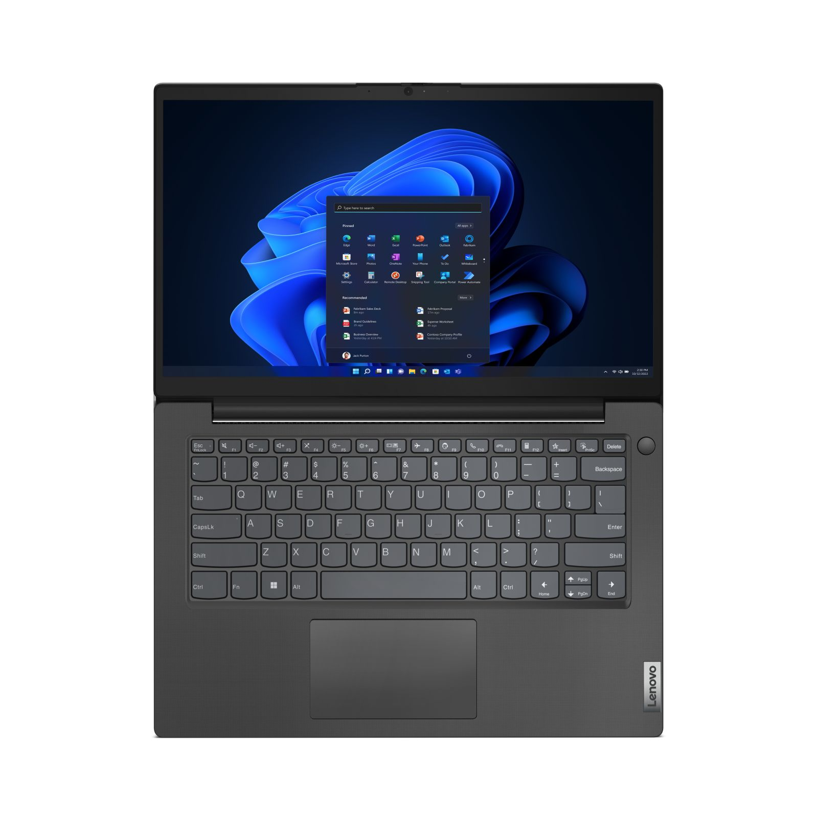 Laptop Lenovo, otwarty, widoczna klawiatura, interfejs Windows. Ciemnoszara obudowa, białe tło.