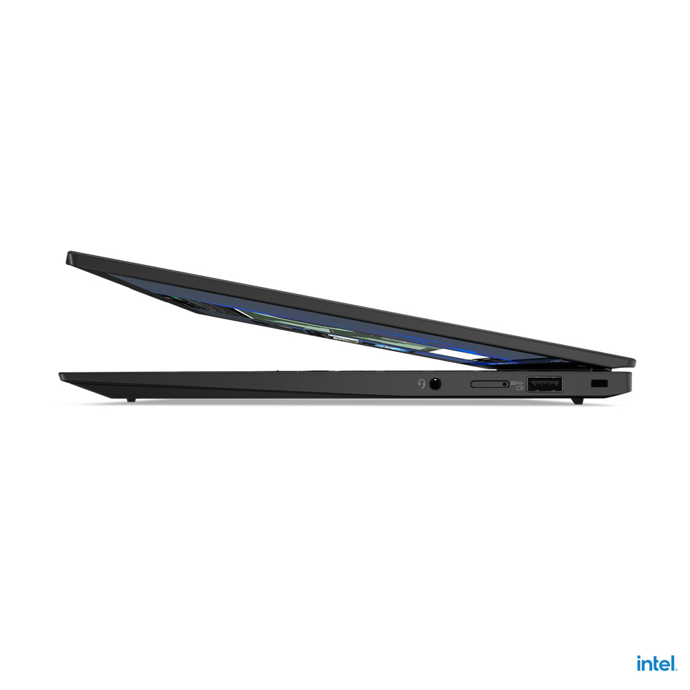 Siyah bir dizüstü bilgisayarın yan görünümü. Ekran kapalıdır. Intel logosu sağ altta.