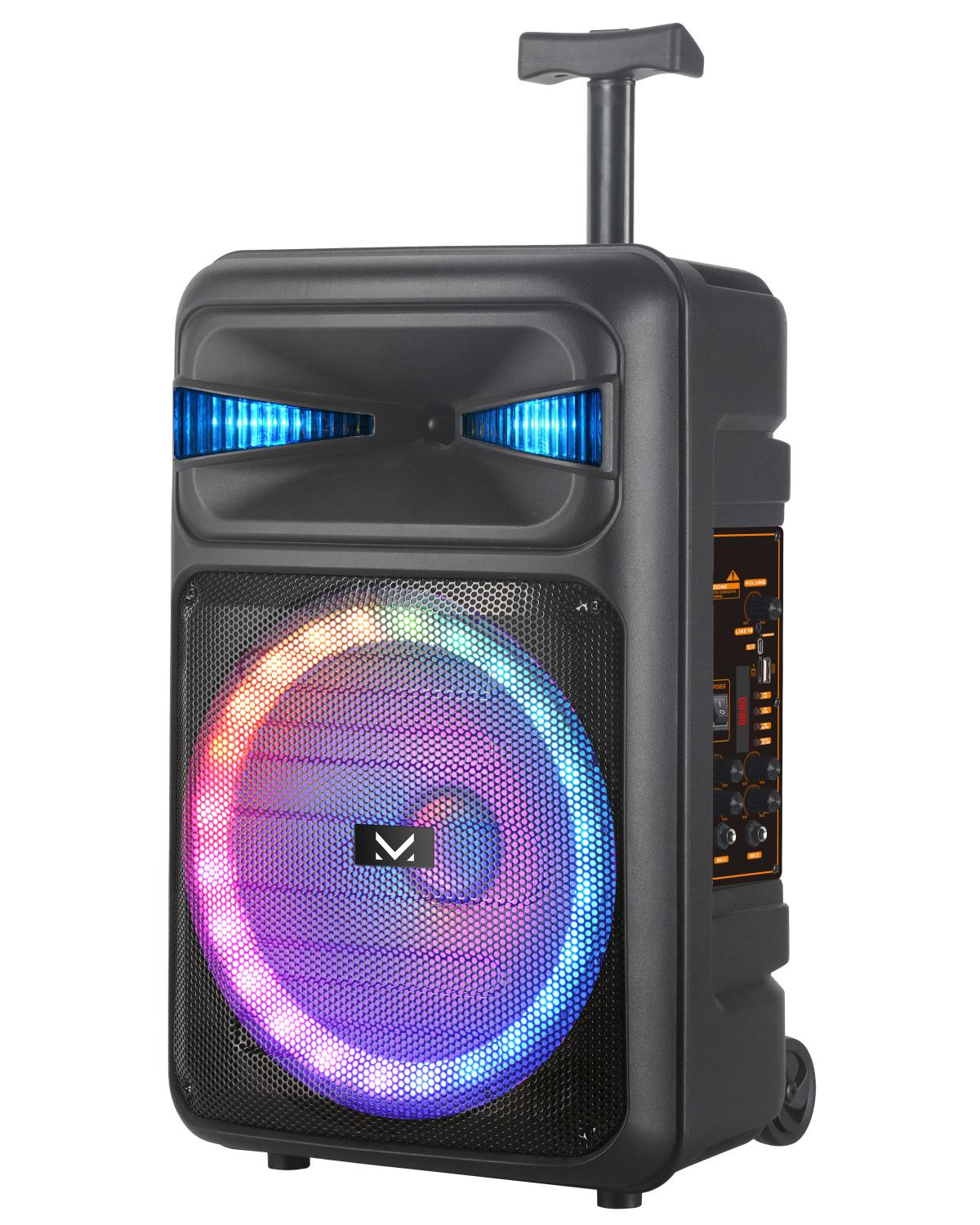 Czarny głośnik na kółkach z kolorowym wyświetlaczem świetlnym wokół głośnika. Ma uchwyt na górze.