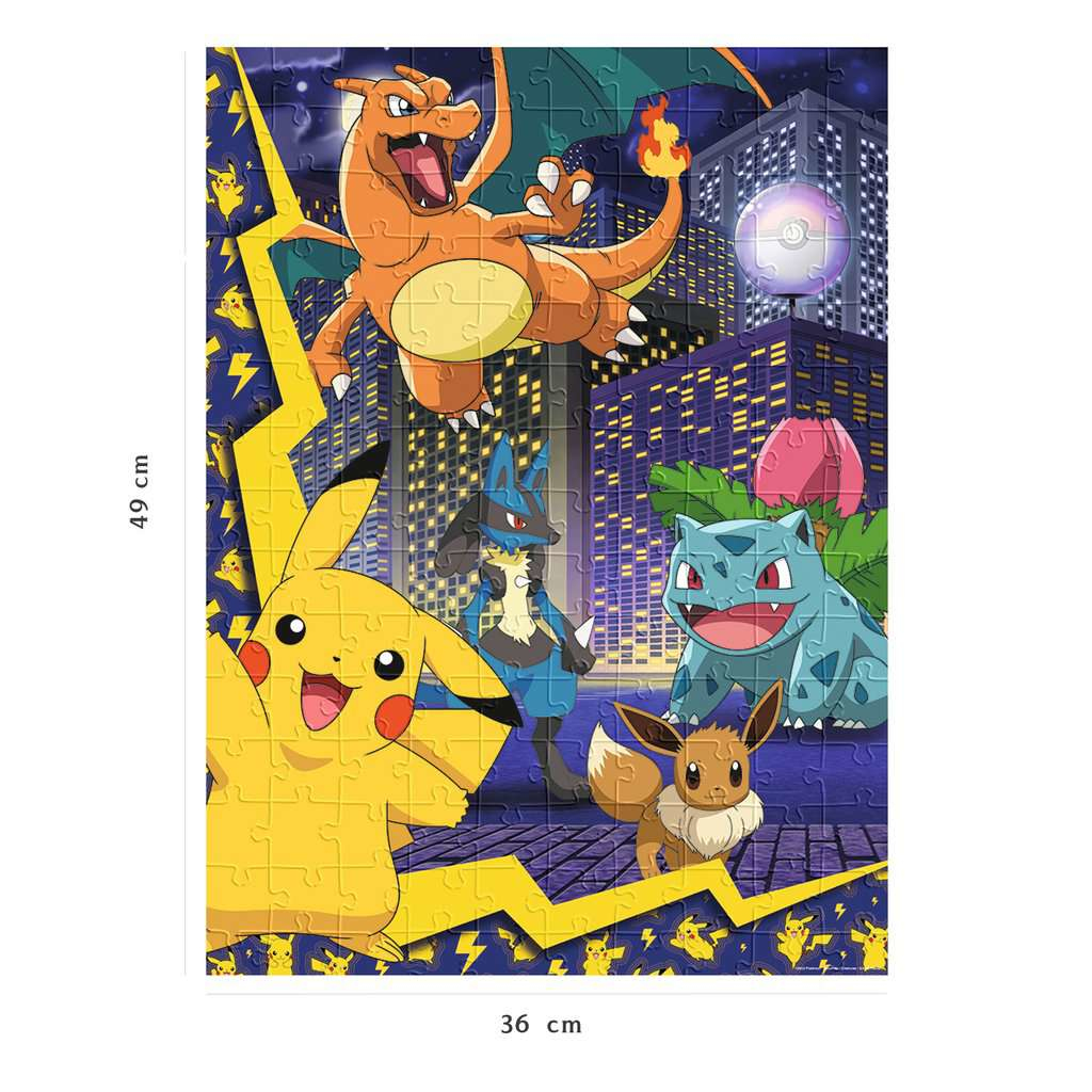Puzzle przedstawiające różne postacie Pokémon, z miejskim tłem i błyskawicami.