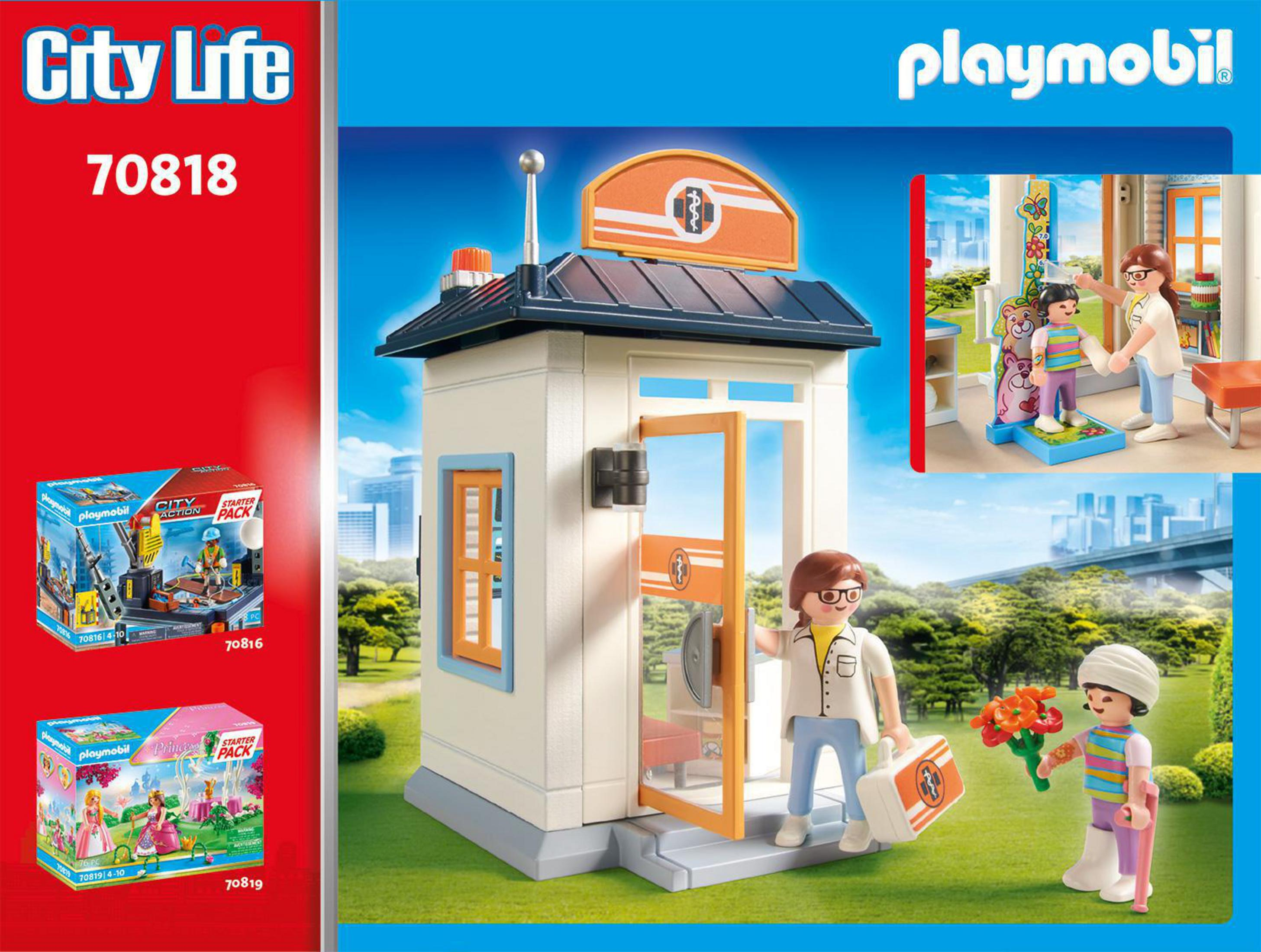 Ensemble Playmobil. Cabinet médical avec figurines et accessoires. Inclut boîtes Playmobil et une bannière rouge.