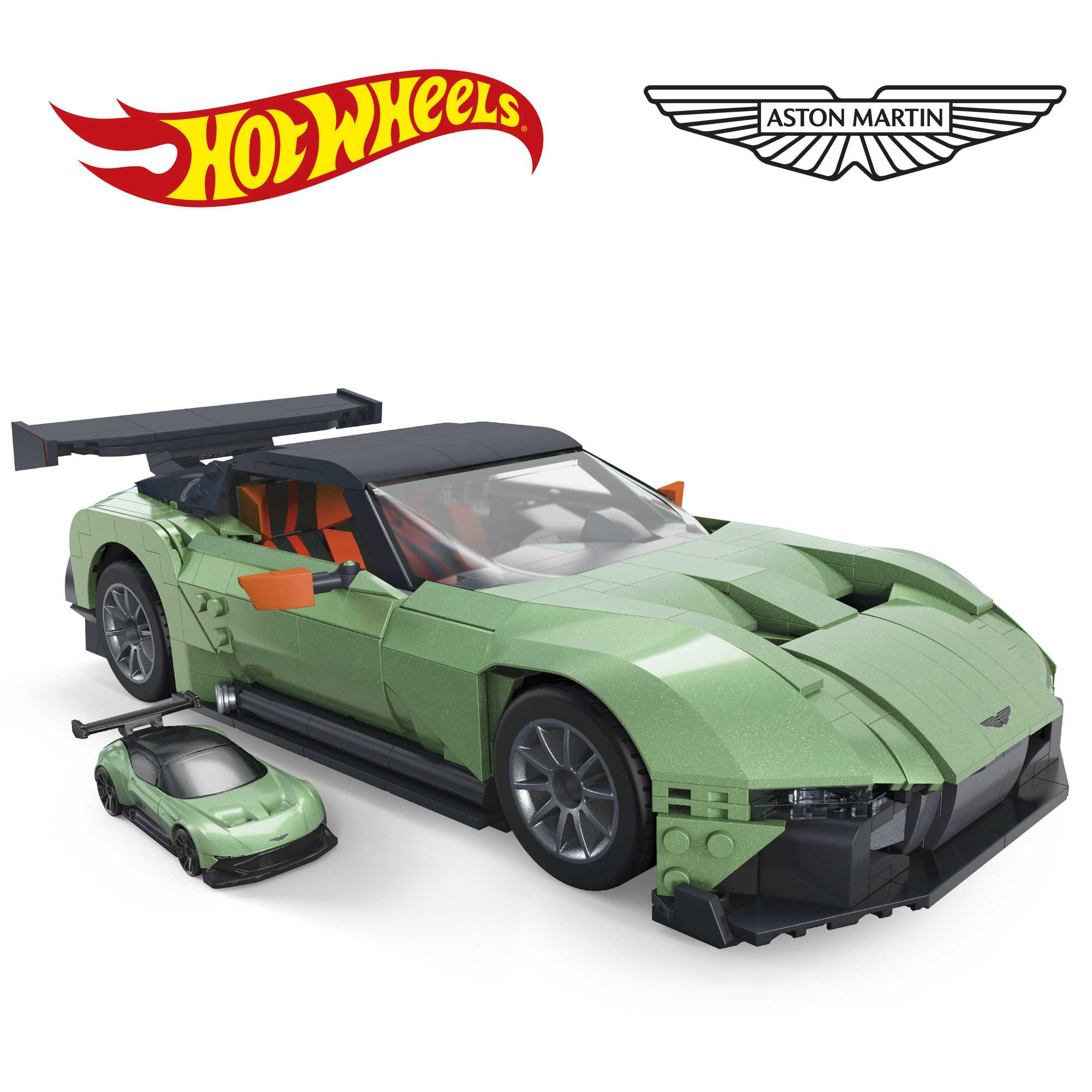 Zielony samochód Lego Aston Martin Hot Wheels. Mały samochodzik z przodu.