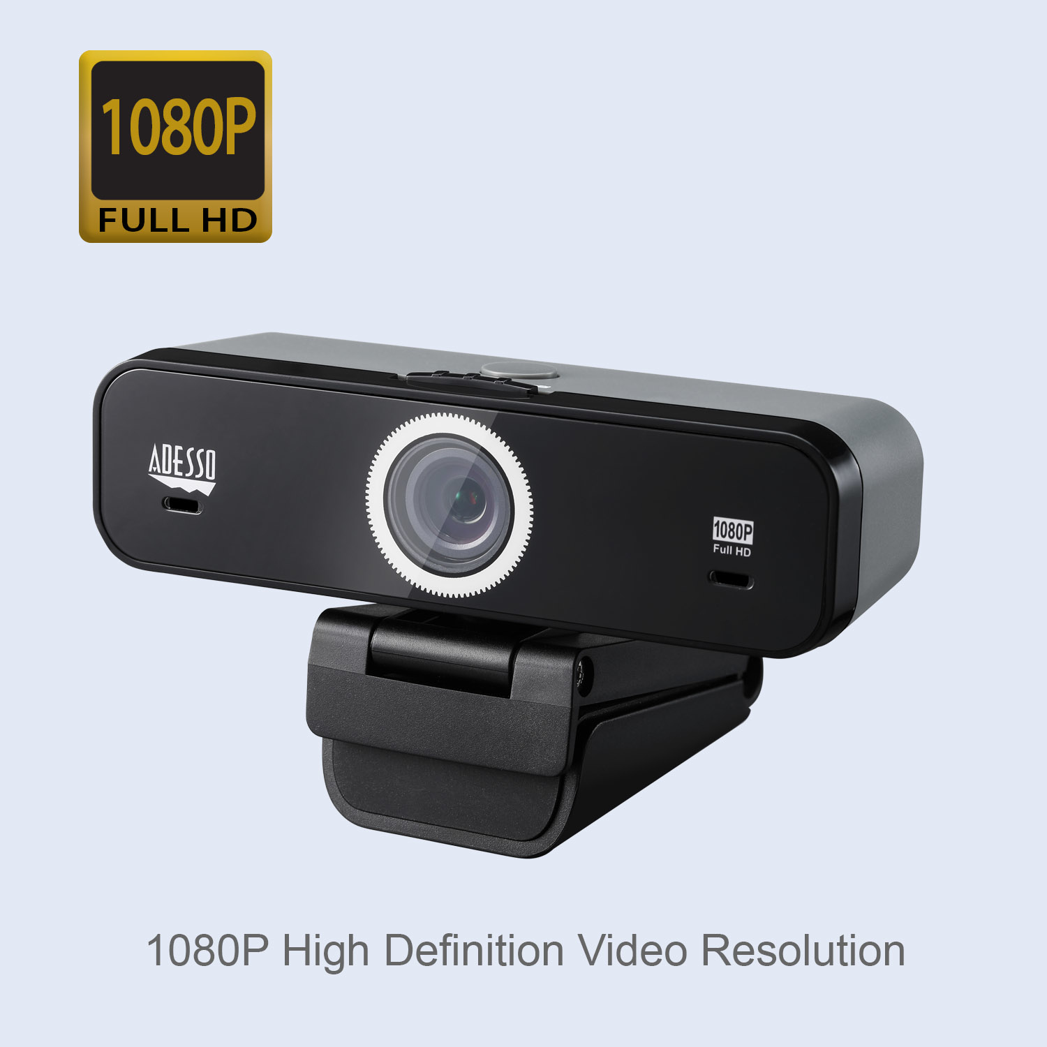 Webcam noire avec le logo 'ADESSO' et '1080P Full HD' sur fond bleu clair.