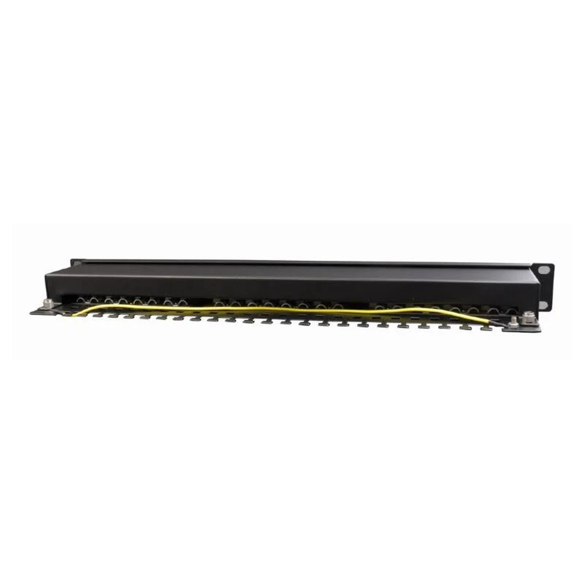 Schwarzes Patchpanel mit RJ45-Anschlüssen und gelbem Draht auf weißem Grund.
