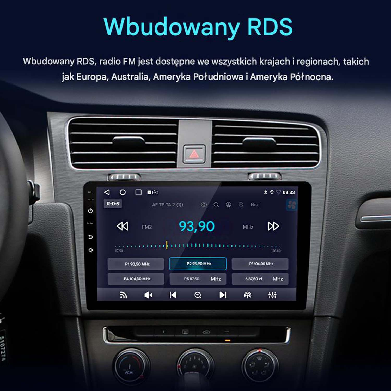 Ekran radia samochodowego wyświetlający informacje radiowe FM, z ciemnym tłem deski rozdzielczej. Ekran pokazuje stację radiową.