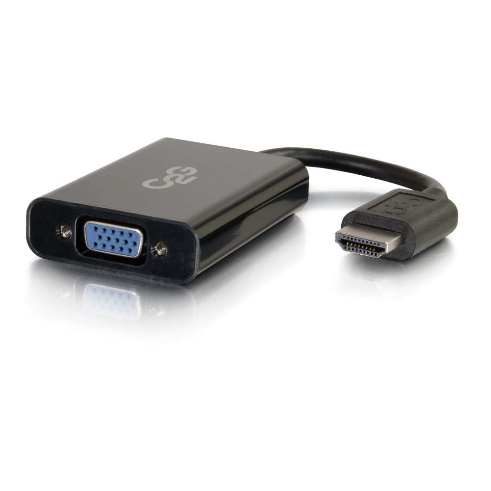Adaptador negro con conectores VGA y HDMI. Está sobre un fondo blanco.