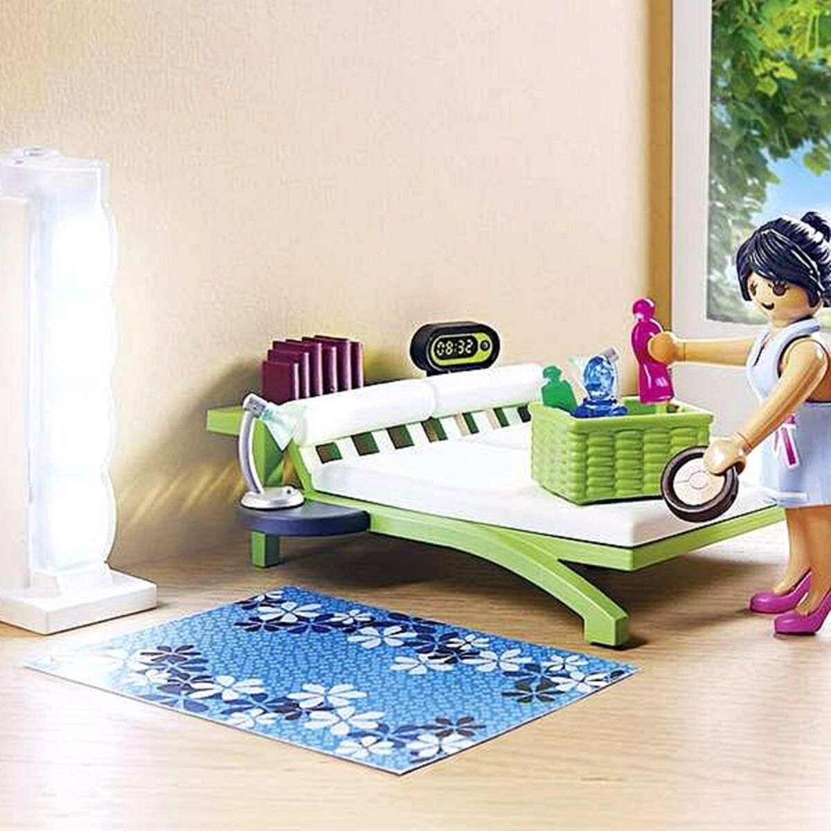 Playmobil Schlafzimmer-Set mit Frau und Möbeln.
