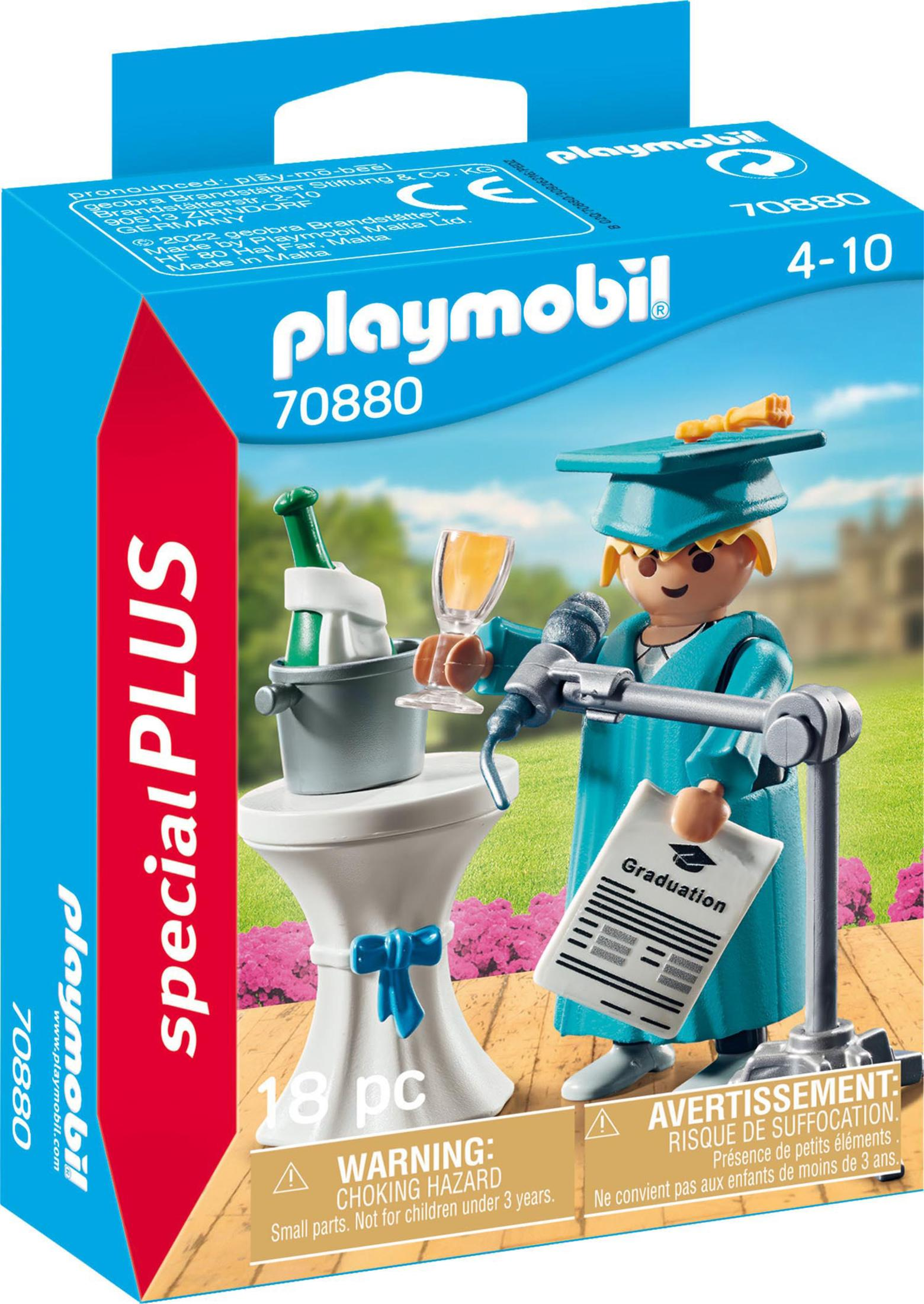 Zestaw Playmobil przedstawiający scenę ukończenia szkoły. Białe tło.