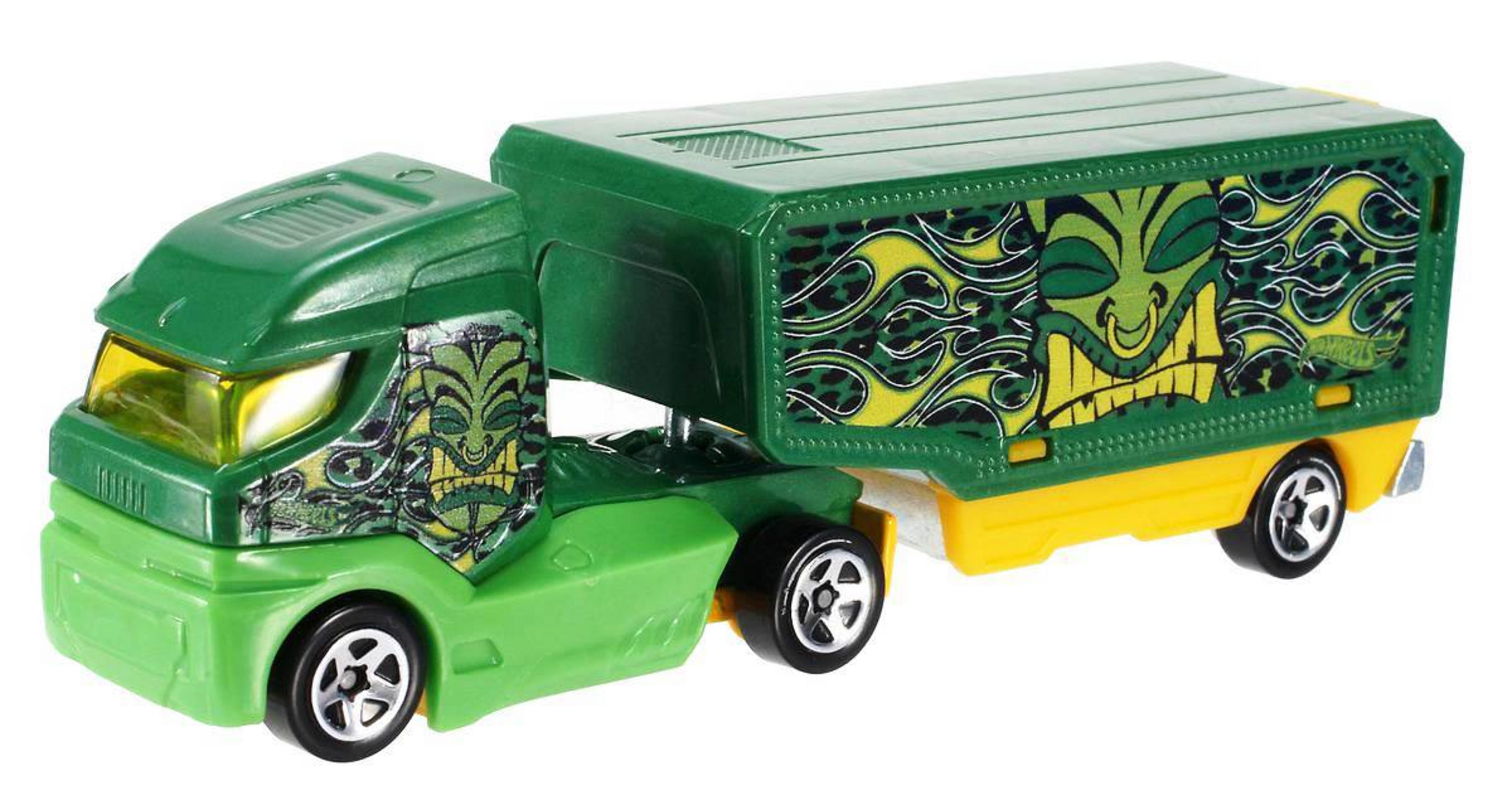 Zielona zabawka ciężarówka z przyczepą. Przyczepa ma żółty i zielony design.