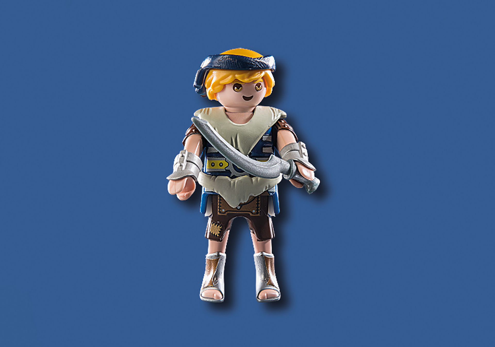 Figurka Playmobil mężczyzny z mieczem i kapeluszem na niebieskim tle.