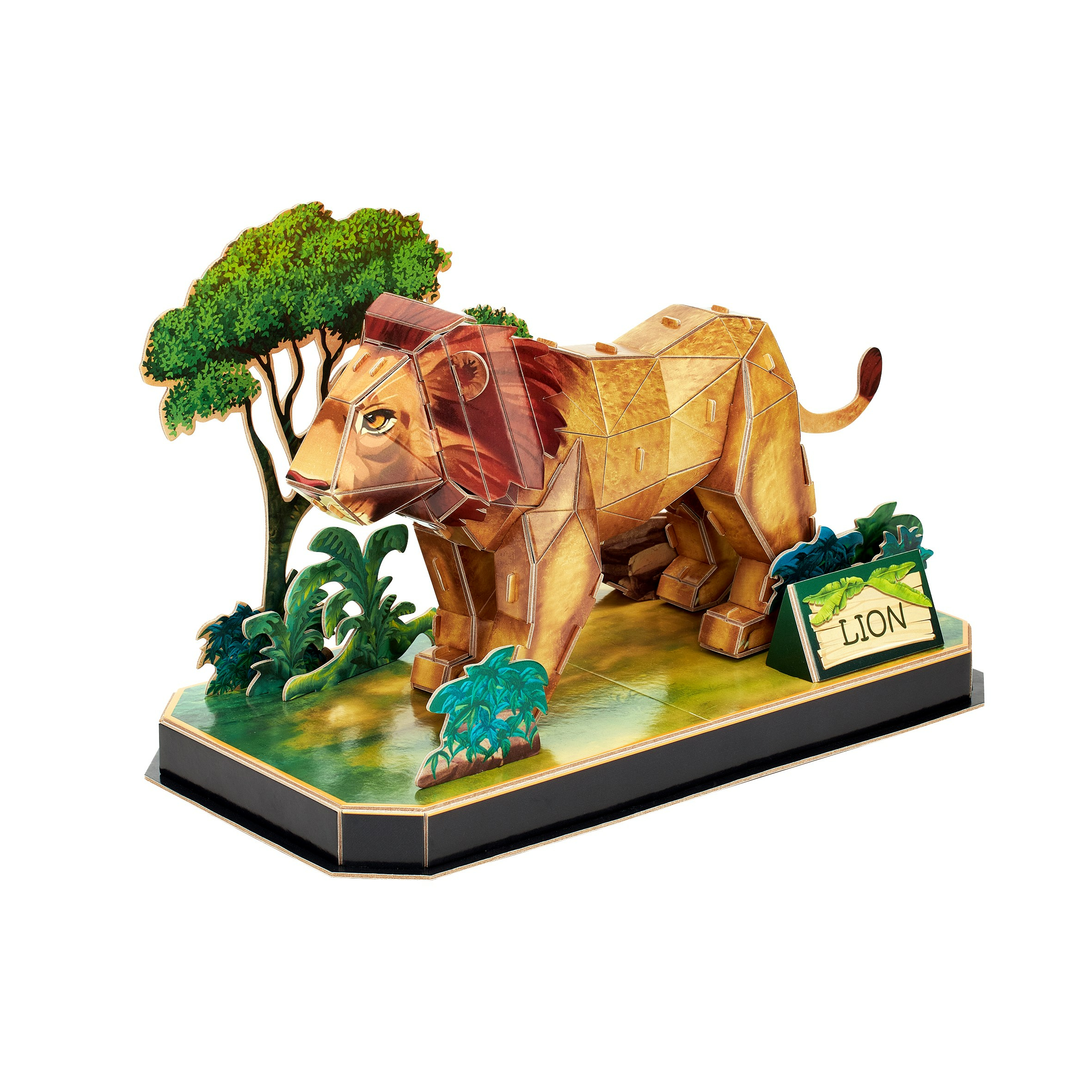 Een 3D-puzzel van een leeuw. Het is bruin en goud, met een bordje met 'LEEUW' en groene planten.