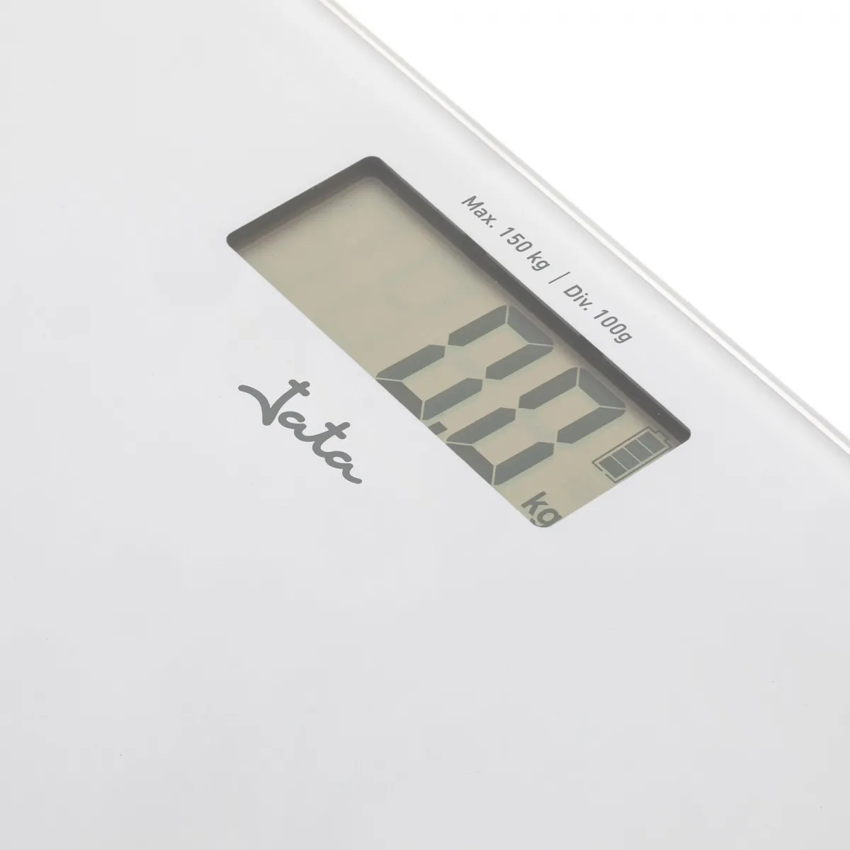 Zbliżenie wagi cyfrowej. Wyświetla wagę 0,0 kg na wyświetlaczu cyfrowym.