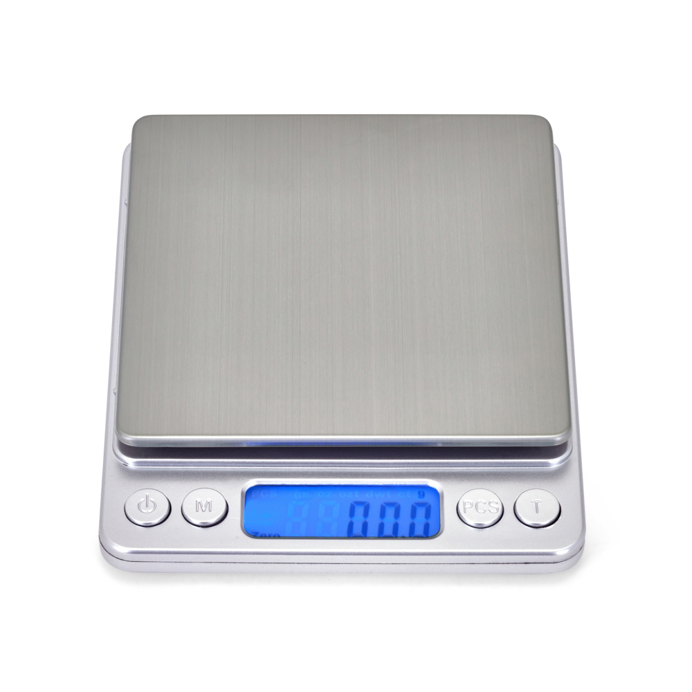 Srebrna waga cyfrowa z niebieskim ekranem cyfrowym.