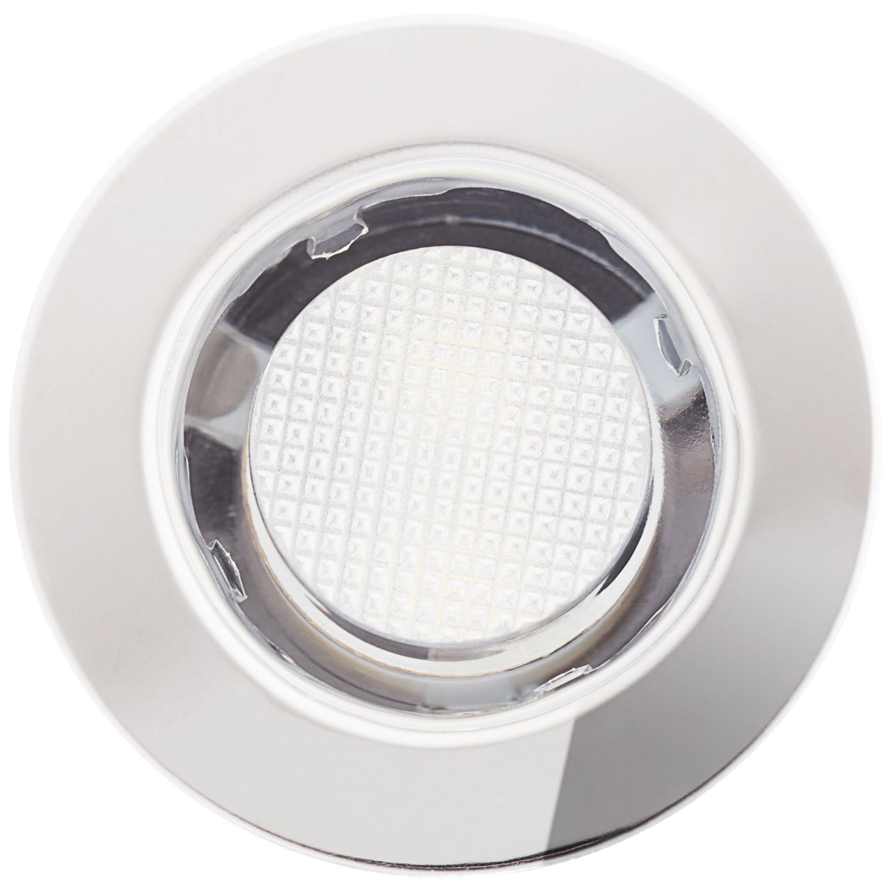 Un apparecchio di illuminazione con finiture cromate con luce circolare brillante a griglia.
