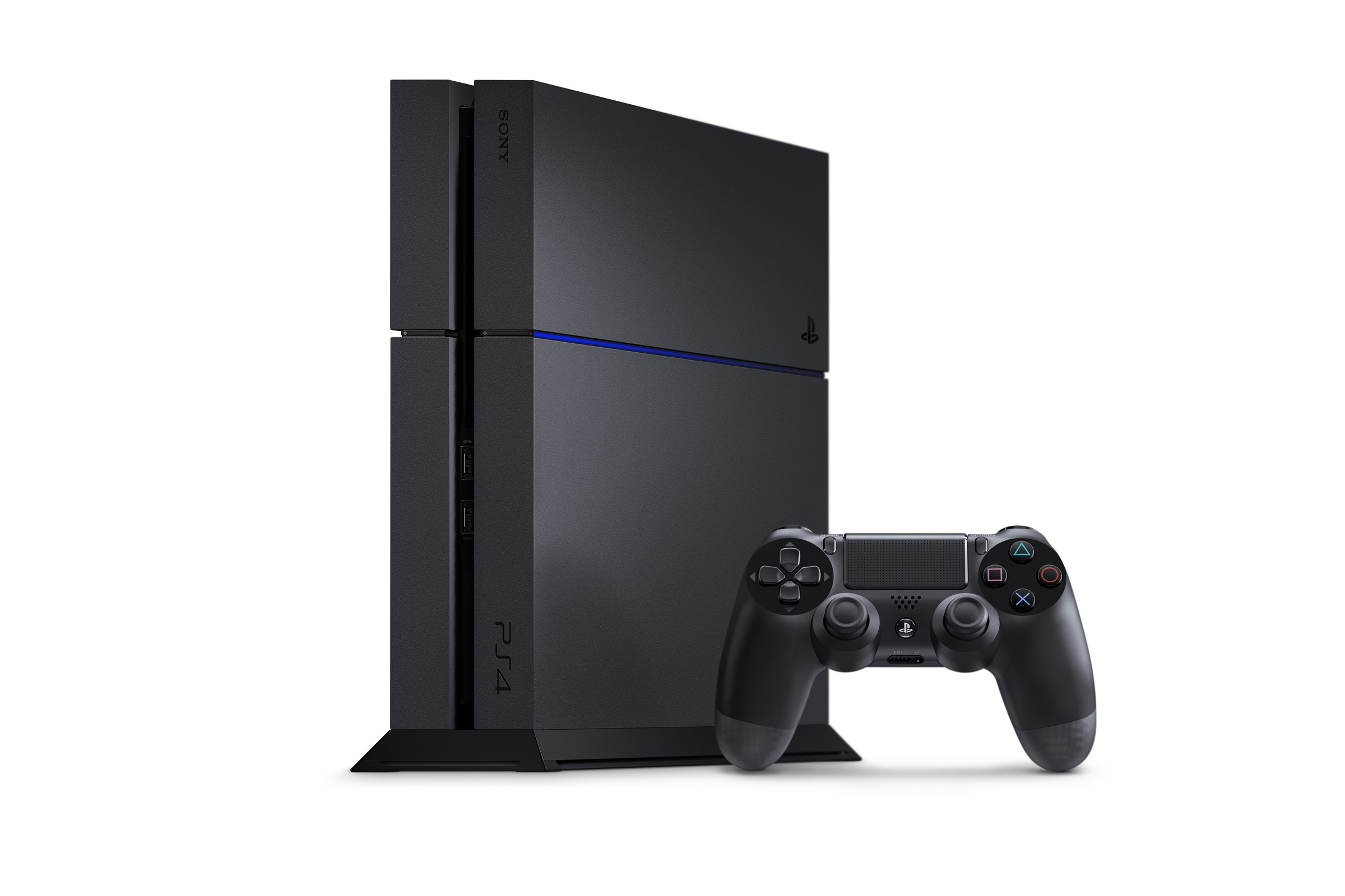 Eine schwarze PS4-Konsole und ein Controller vor weißem Hintergrund.
