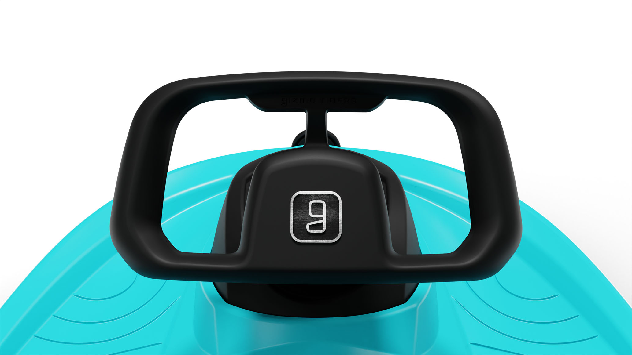 Zbliżenie czarnej kierownicy na jasnoniebieskich sankach, pokazujące projekt.