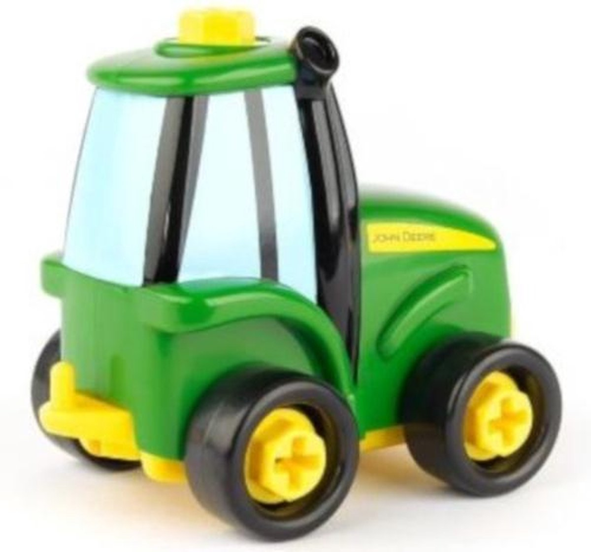 Grüner und gelber Spielzeugtraktor mit blauem Fenster und schwarzen Reifen. John Deere-Logo sichtbar.