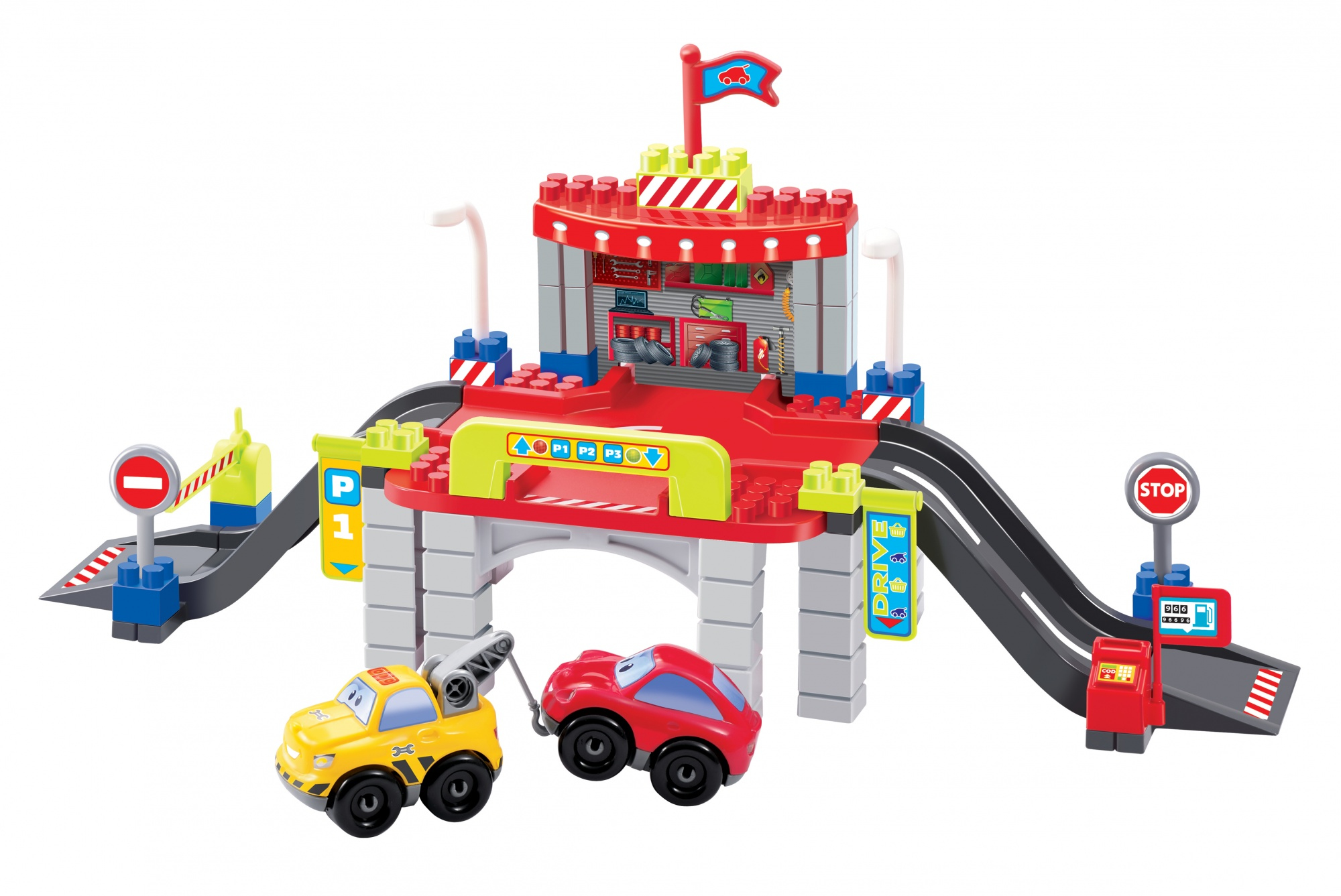 Zabawkowy zestaw garażowy z samochodami, drogą i czerwono-szarym budynkiem oraz żółtą lawetą.
