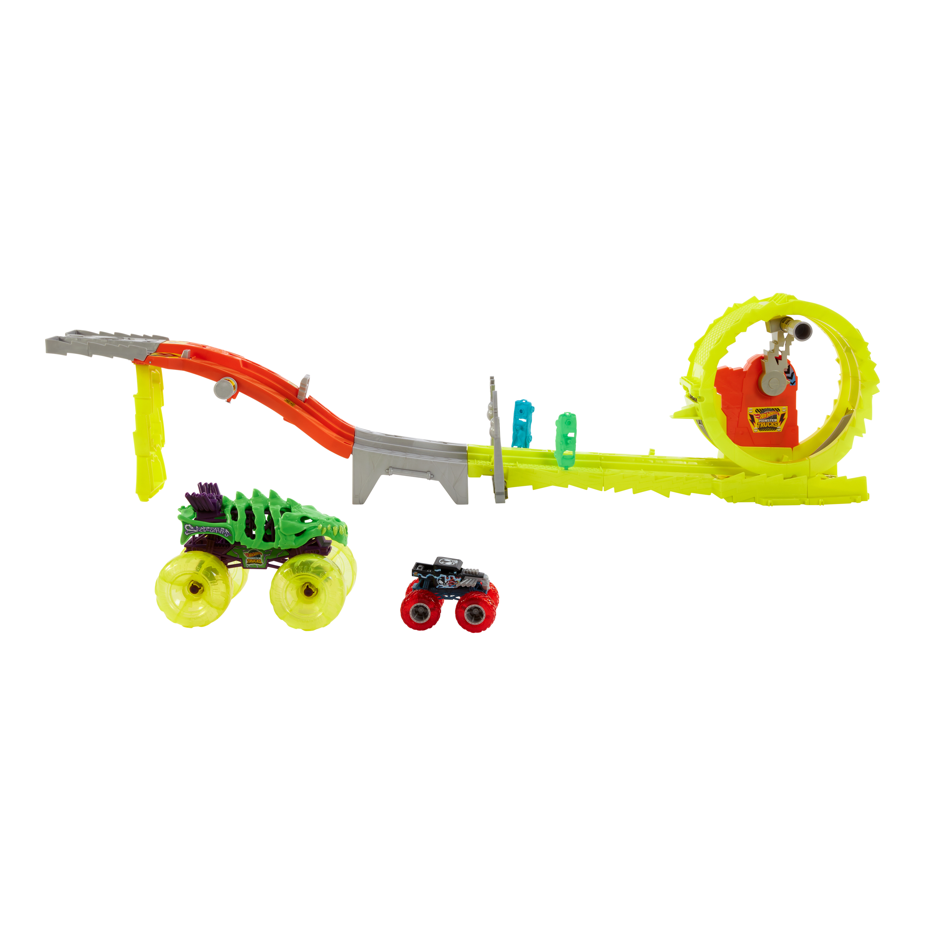 Tor wyścigowy z monster truckami. Zielony i żółty tor z pętlą. Białe tło.