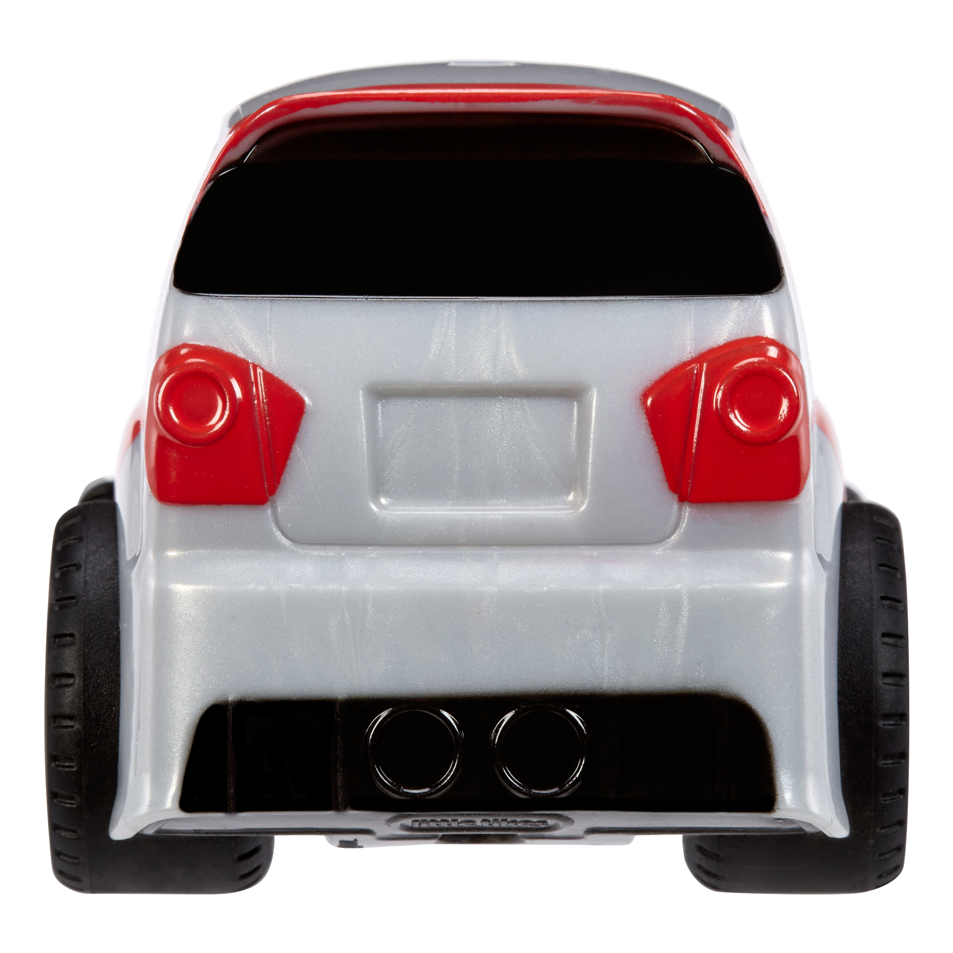 Widok z tyłu szarego samochodziku z czerwonymi światłami tylnymi i czarnymi detalami. Czarne opony.