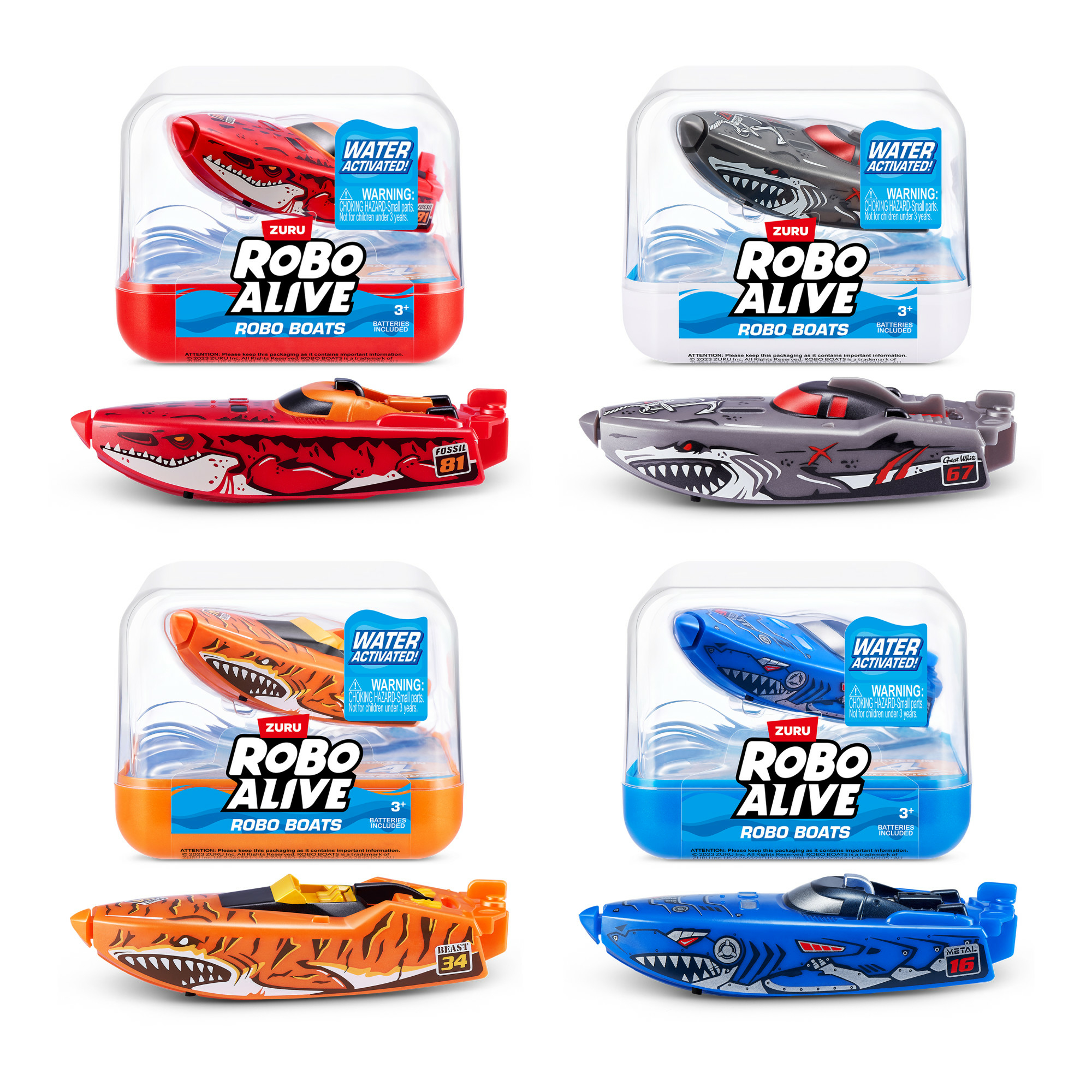 Cztery zabawki łodzie w opakowaniu. Czerwone, szare, pomarańczowe i niebieskie łodzie z rekinami.