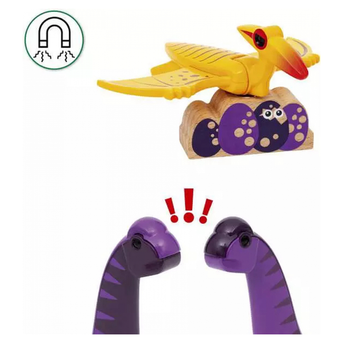 Żółta zabawka dinozaura z czerwonym dziobem siedzi nad dwoma fioletowymi zabawkami dinozaurów.