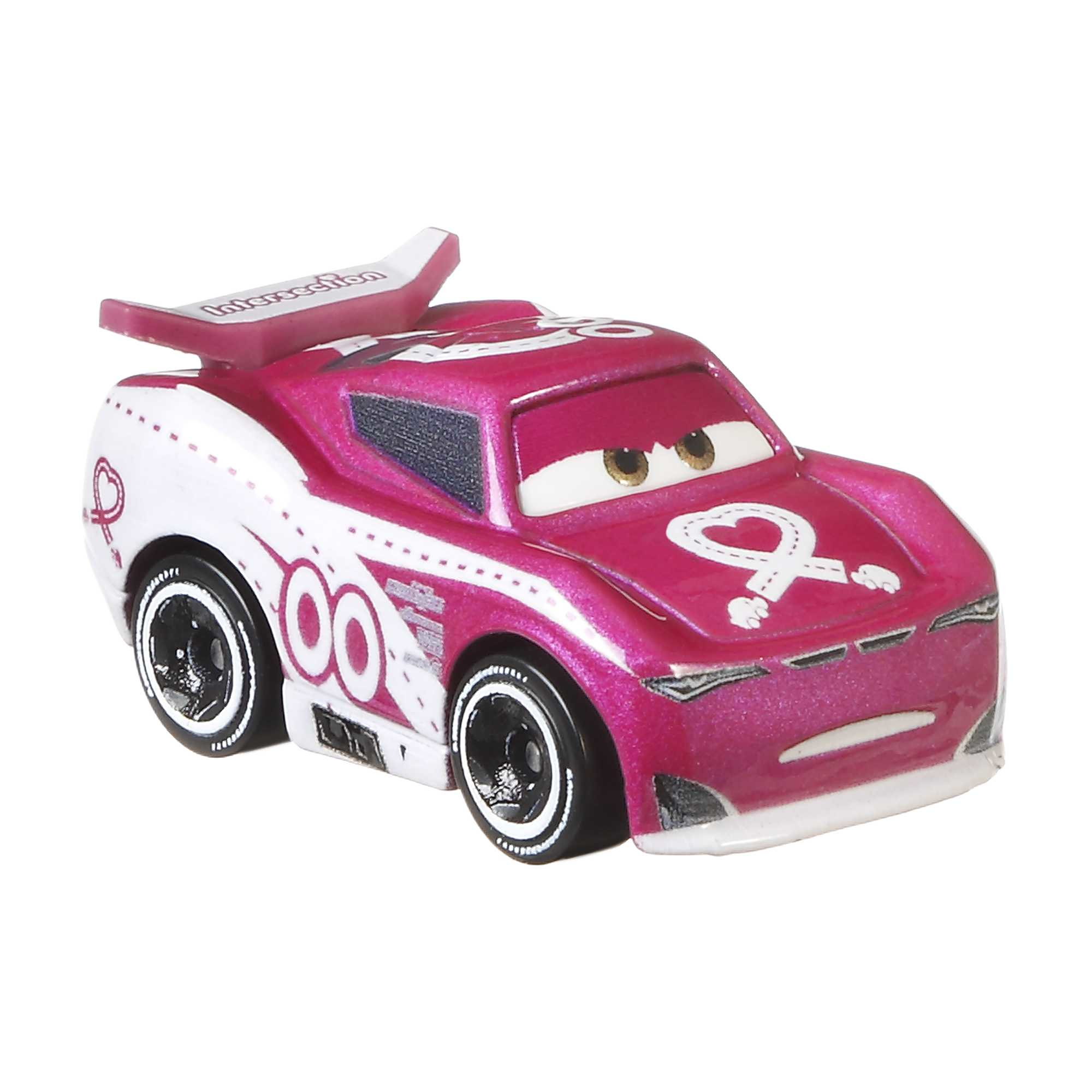Roze speelgoedauto met witte accenten. Nummer 00 aan de zijkant. Geïsoleerd op wit.
