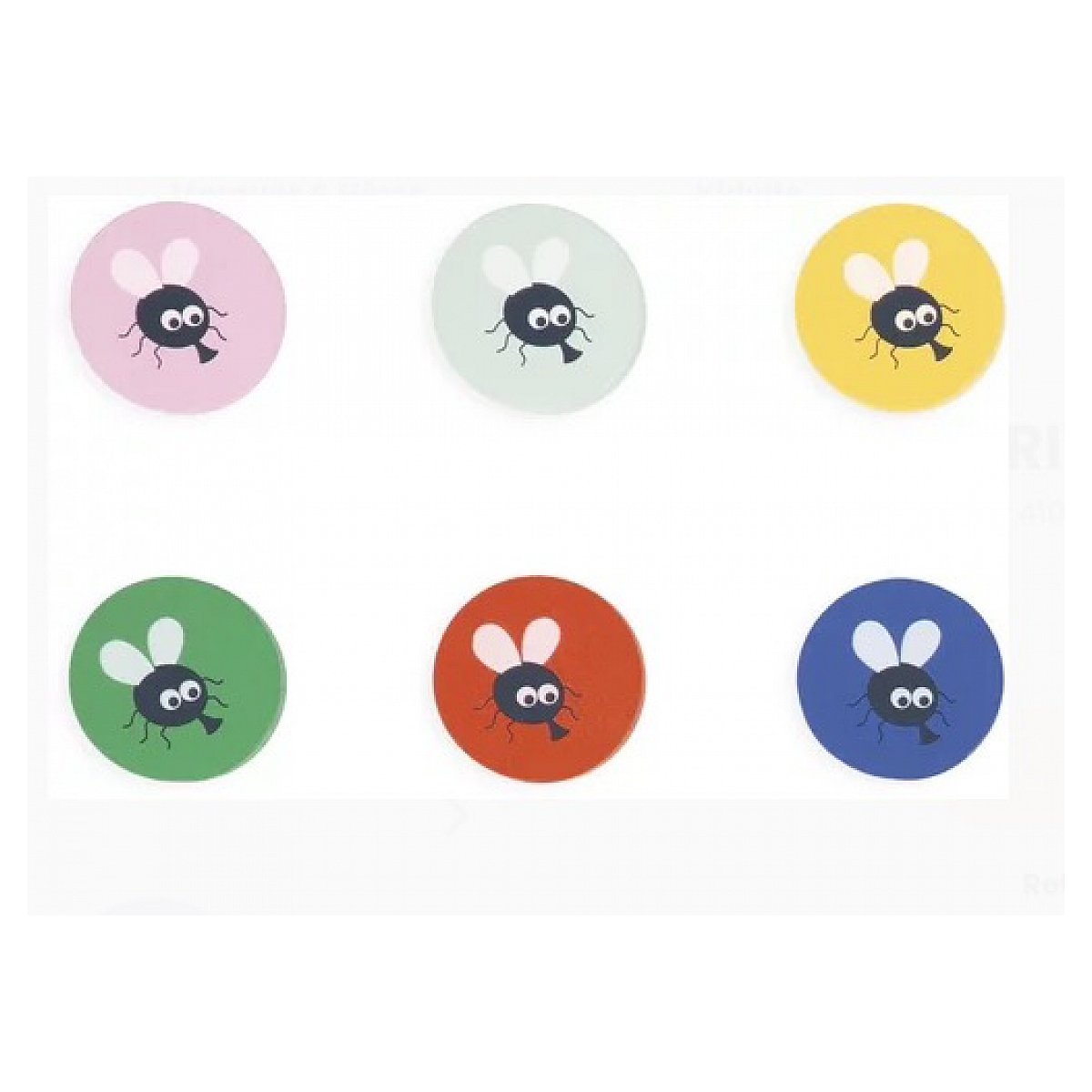Sześć kolorowych kół z ilustracjami much. Każde koło ma inny kolor.