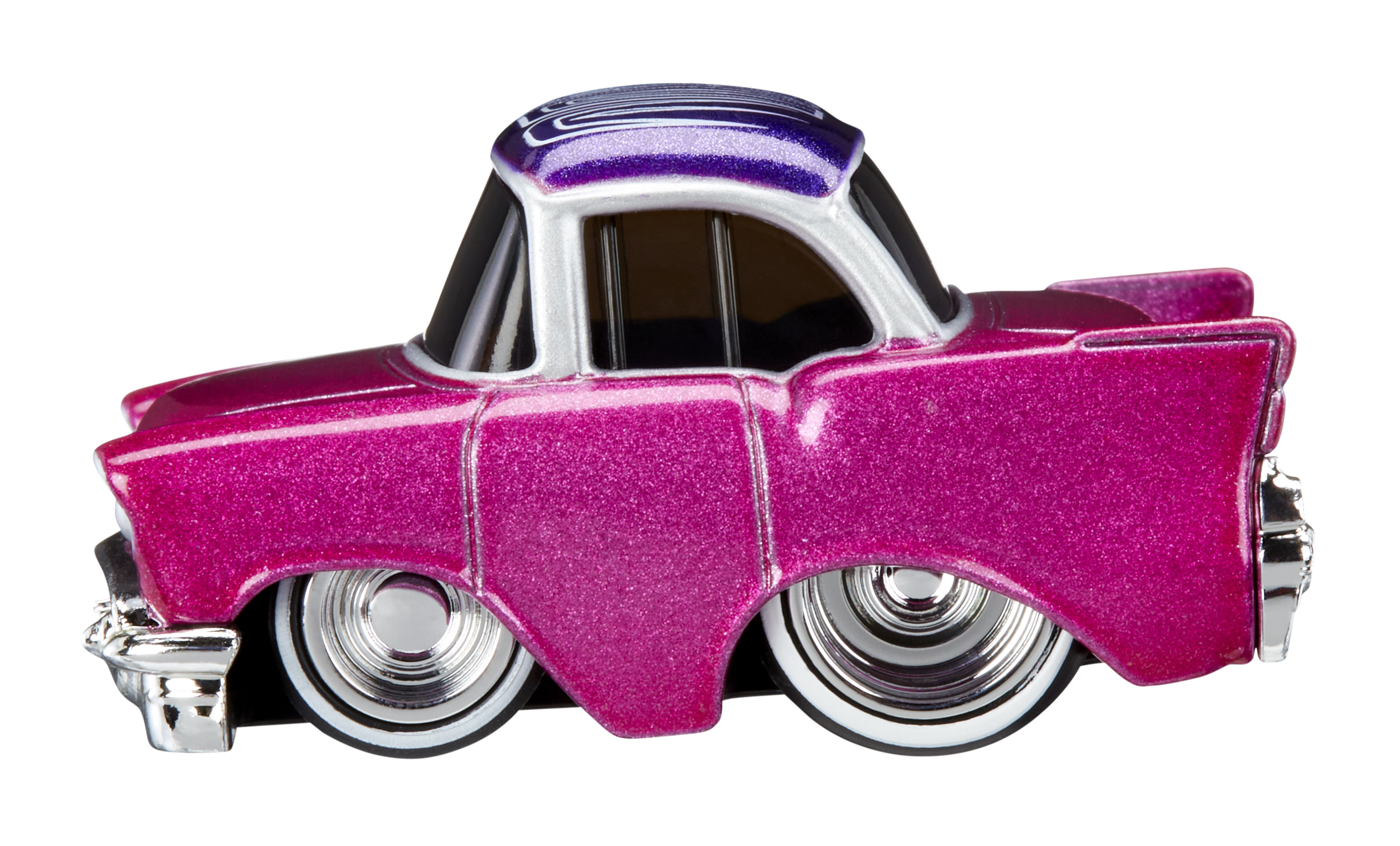 Coche de juguete, rosa con detalles blancos. Techo morado. Llantas cromadas. Fondo blanco.