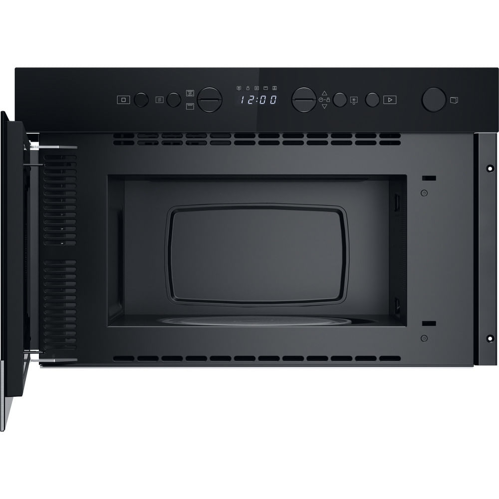 Forno a microonde nero con la porta aperta, che mostra l'interno. Display digitale e pulsanti sulla parte anteriore.