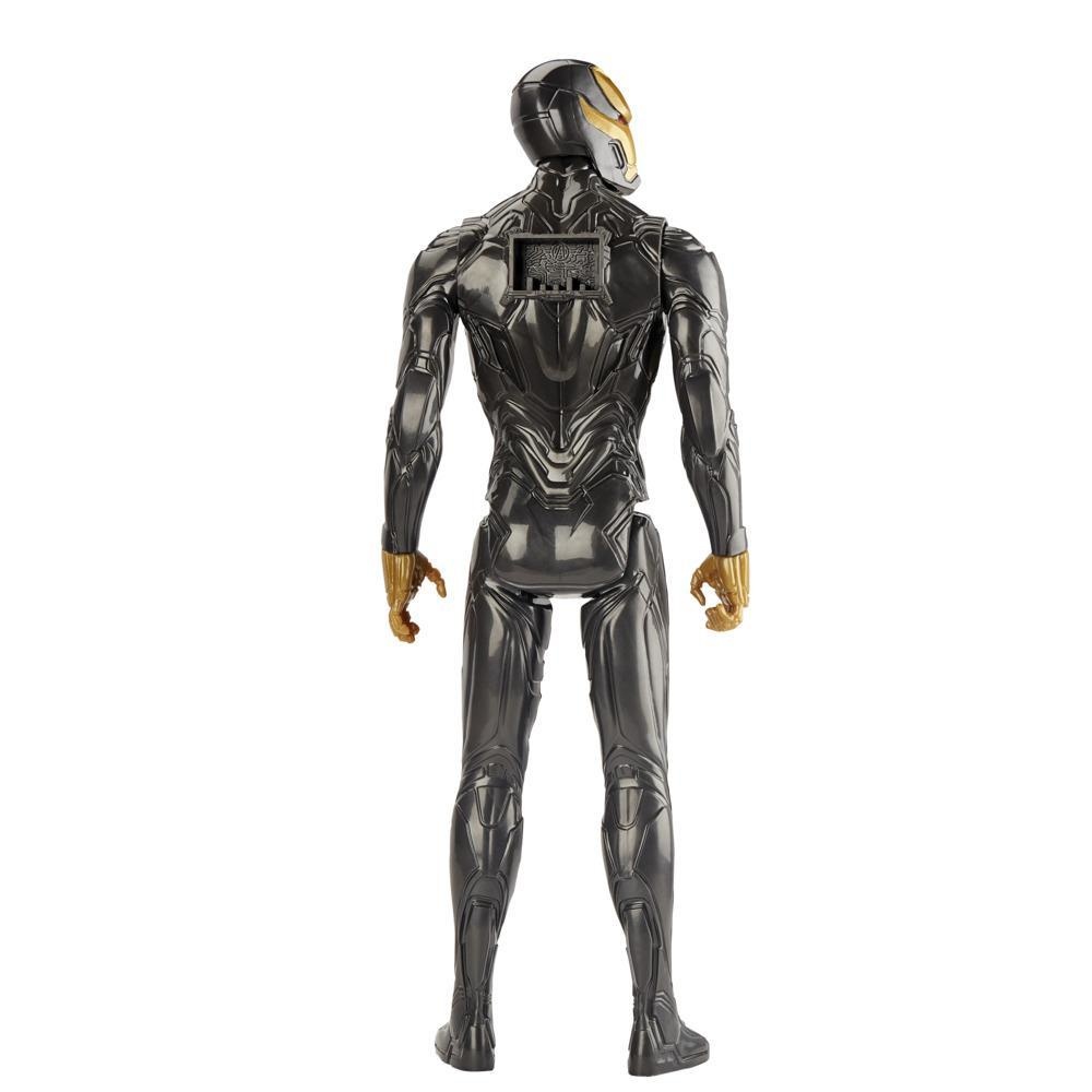Vista posteriore della action figure di Iron Man. È grigia e oro. Il retro ha dettagli e un pannello nero.