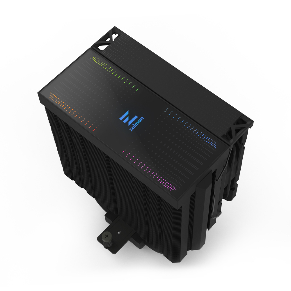 Schwarzer CPU-Kühler auf weißem Hintergrund. Hat den Markennamen 'Zalman'.