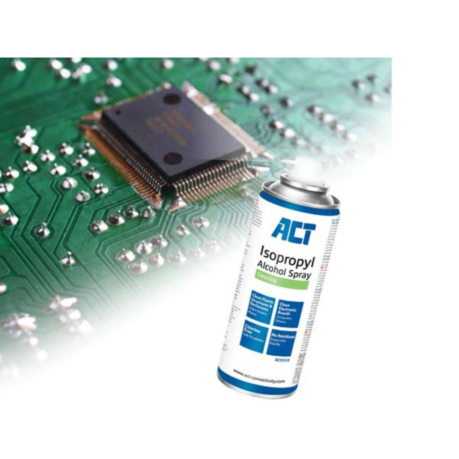 Spray izopropylowy ACT na zielonej płytce drukowanej. Płytka jest wypełniona komponentami.