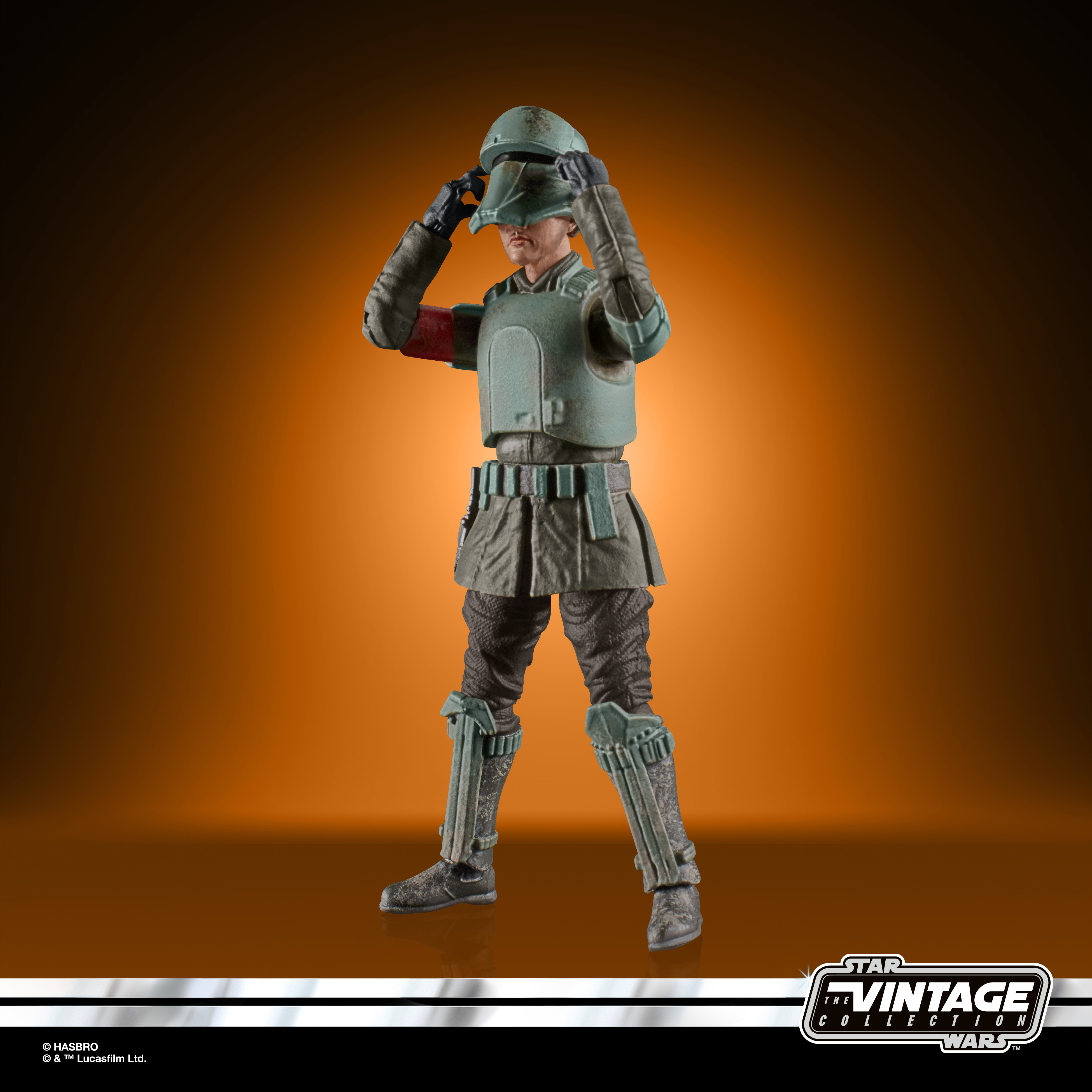 Una figura di Star Wars di un soldato in armatura verde, con sfondo arancione.