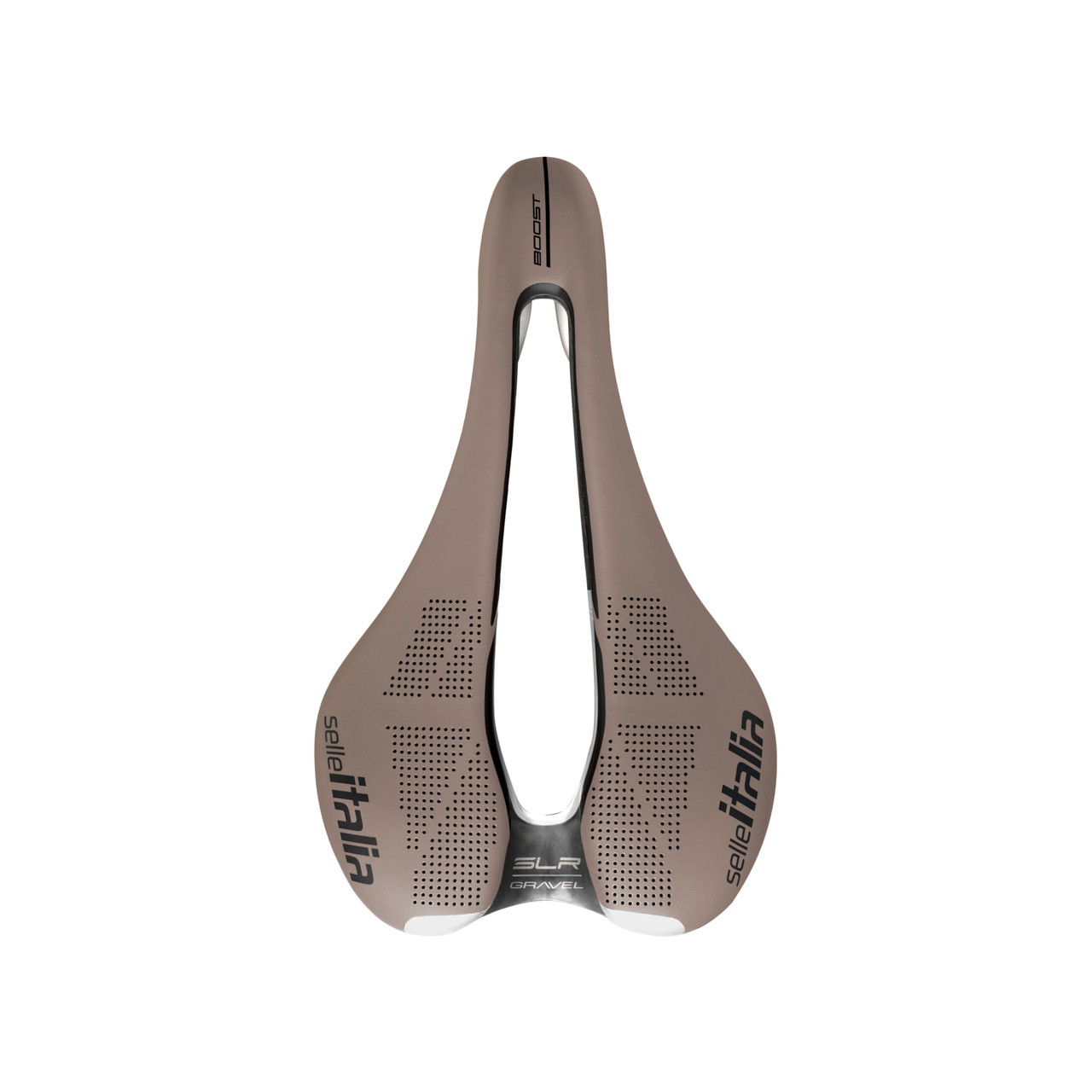 Brązowe siodełko rowerowe. Posiada centralne wycięcie i logo Selle Italia oraz SLR Gravel.