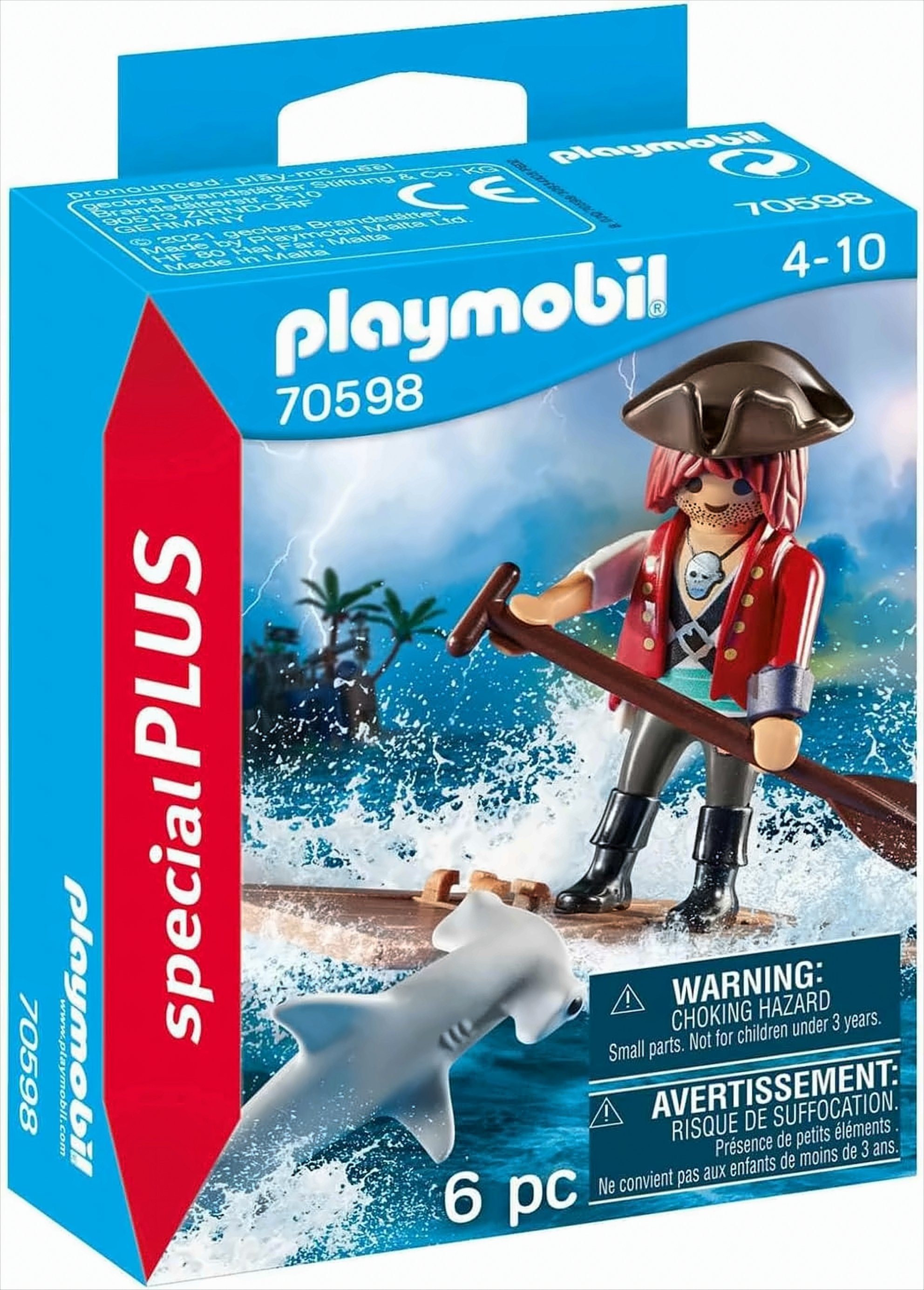 Figurine de pirate Playmobil dans une boîte. La figurine est sur un bateau. Fond blanc.