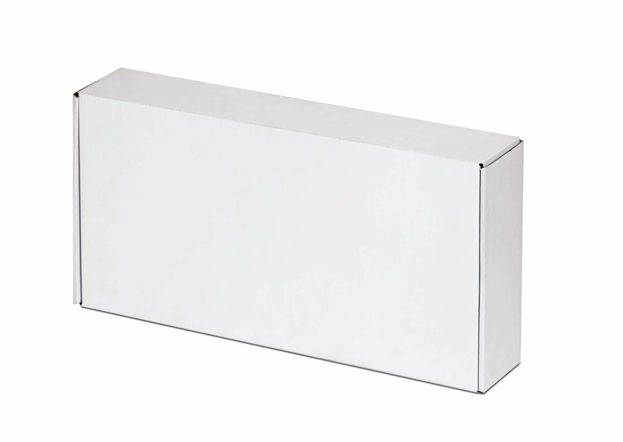 Białe kartonowe pudełko na białym tle.