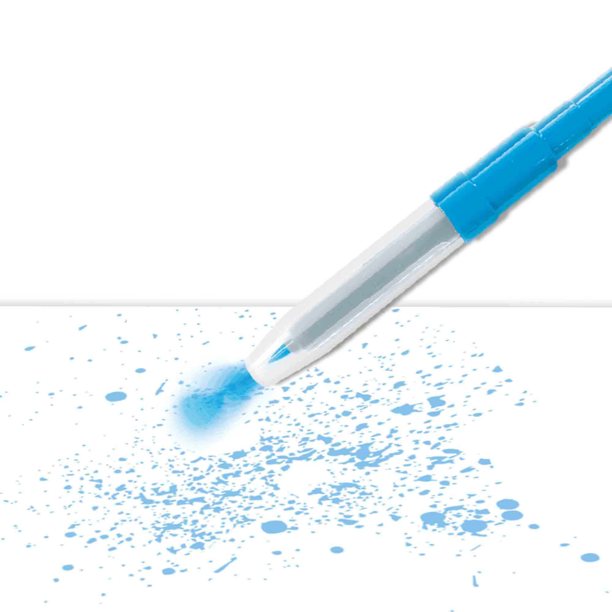 Niebieska farba jest rozpylana na białej powierzchni za pomocą pióra. Białe tło.